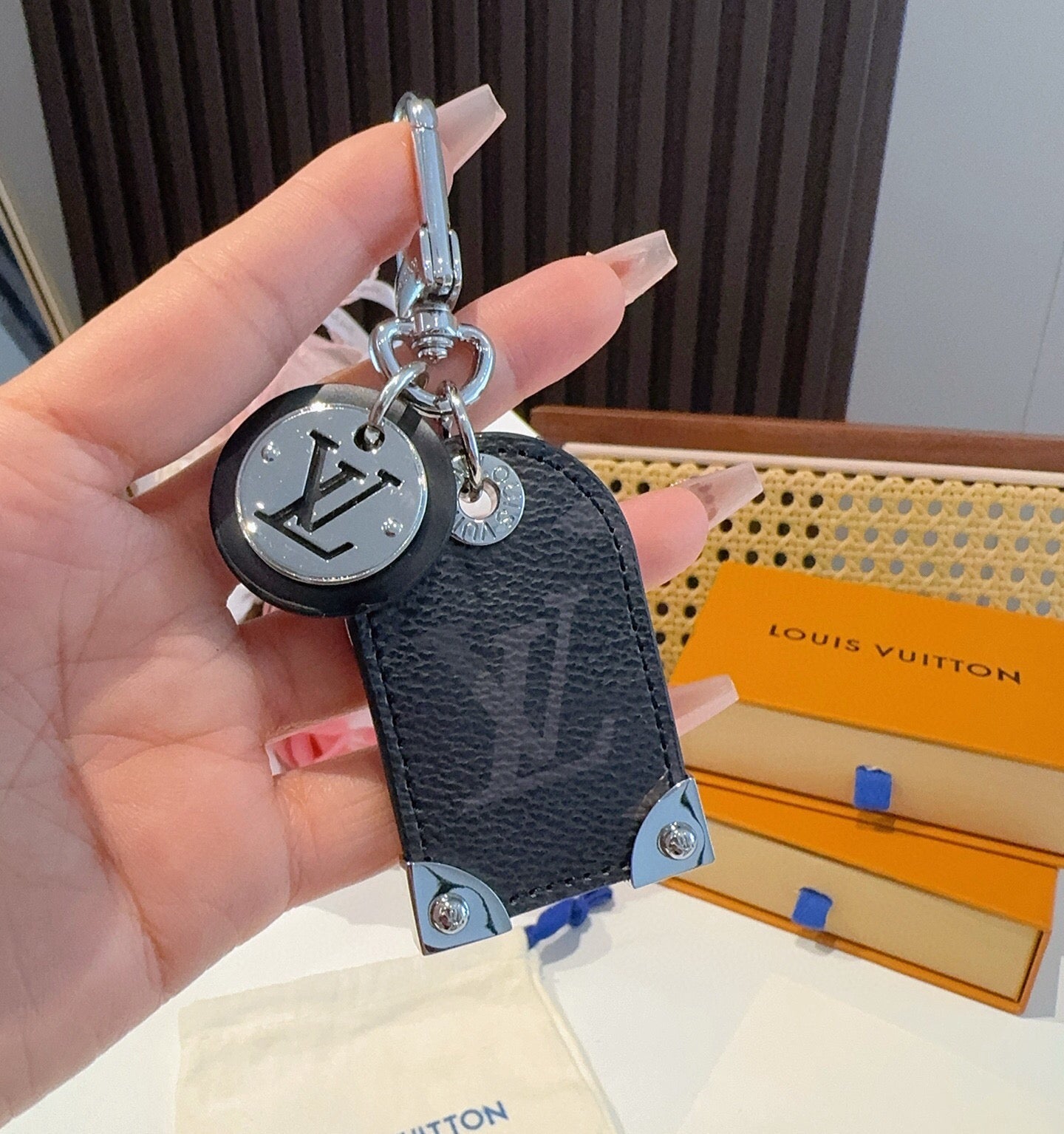 LV  Travel Tag Charm 415617