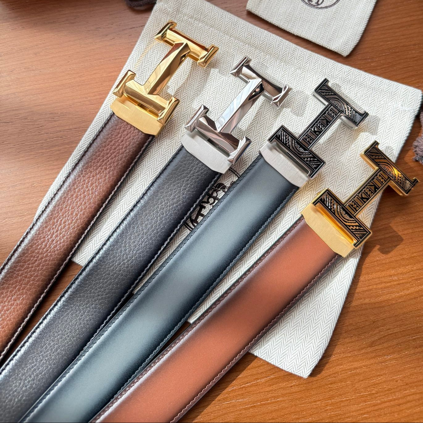 Hermes 2026 Reversible Strap Buckle Belt Cowhide 215629