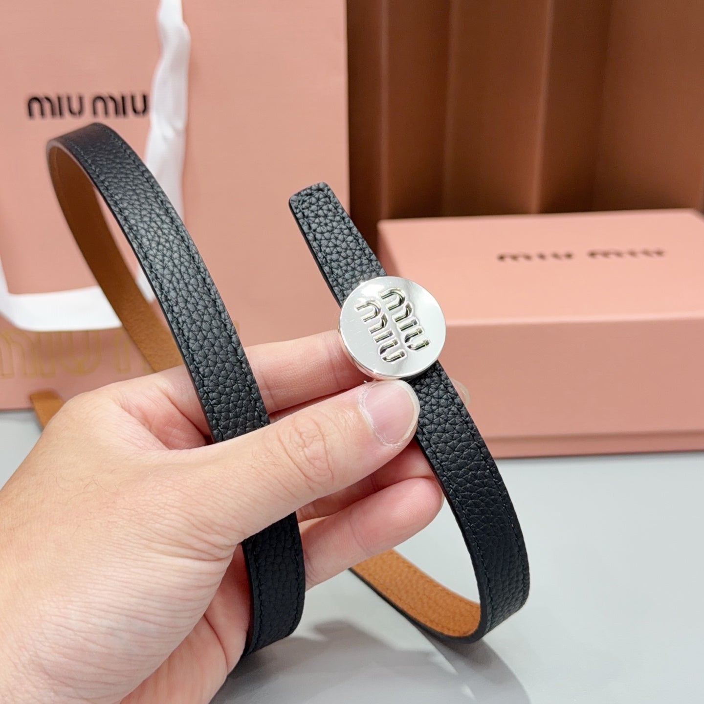 Miumiu 2026 Round Logo Buckle Belt 15mm Cowhide 215692