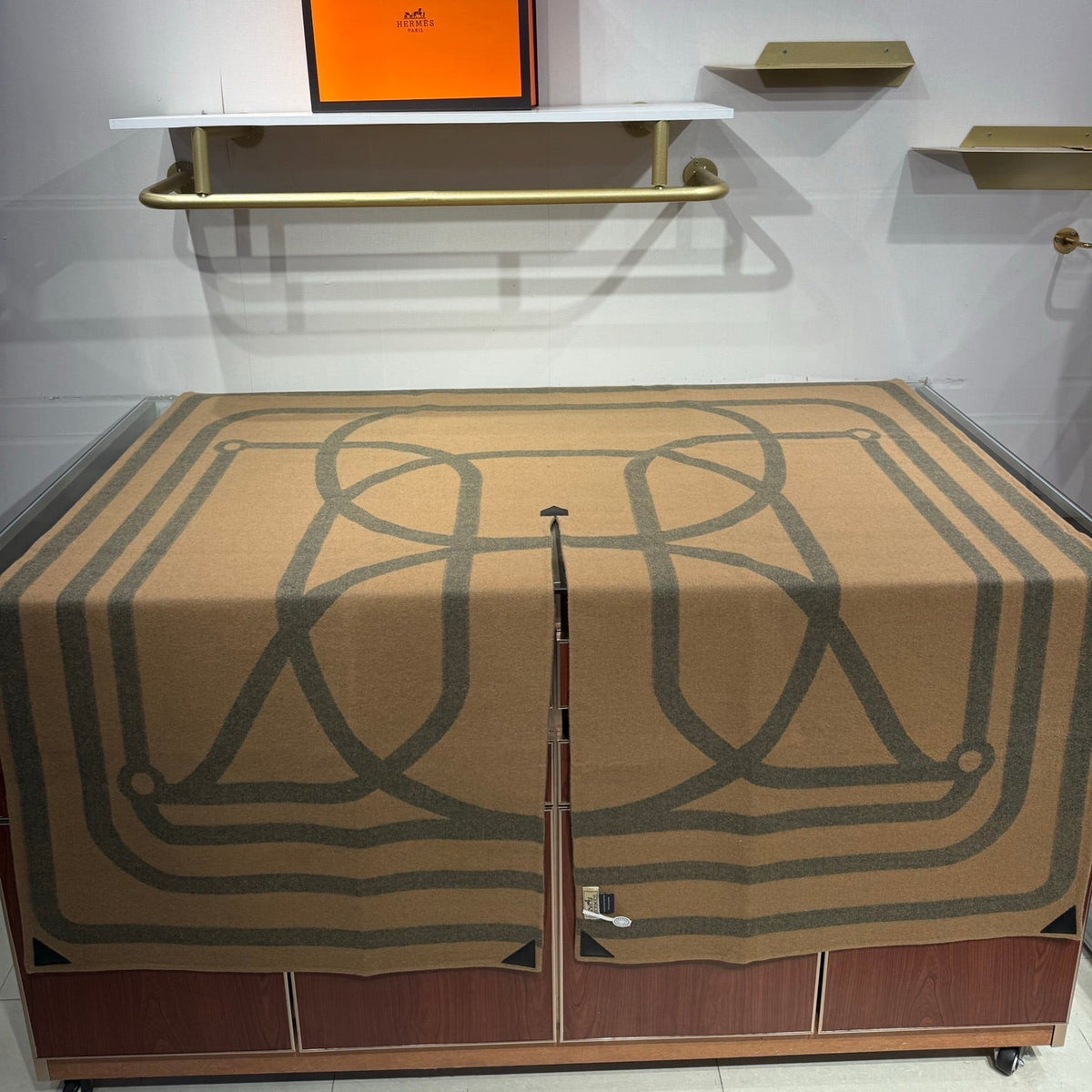 Hermès 2026 Poncho Scarf 150cm Cashmere 216453
