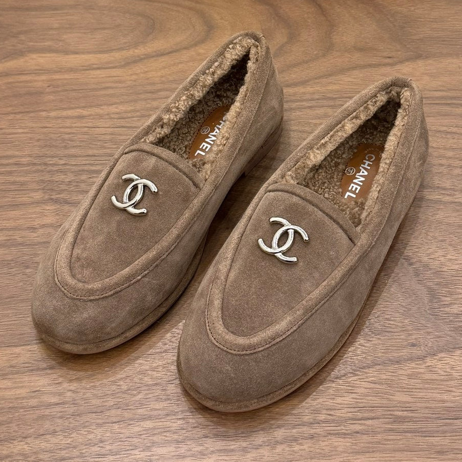 Chanel 2026 Interlocking CC Logo Loafers Suede And Wool 122686