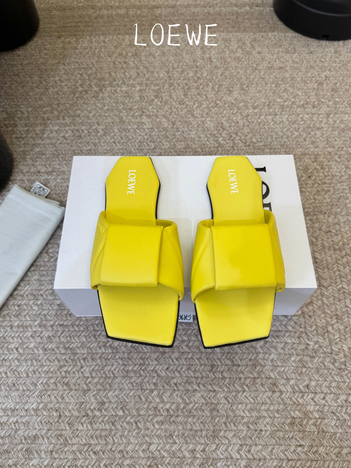 Loewe 2026 Origami Padded Square-Toe Sandals Leather 166744