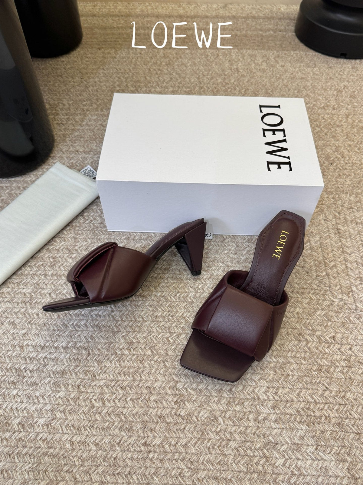 Loewe 2026 Origami Padded Square-Toe Sandals Leather 166744
