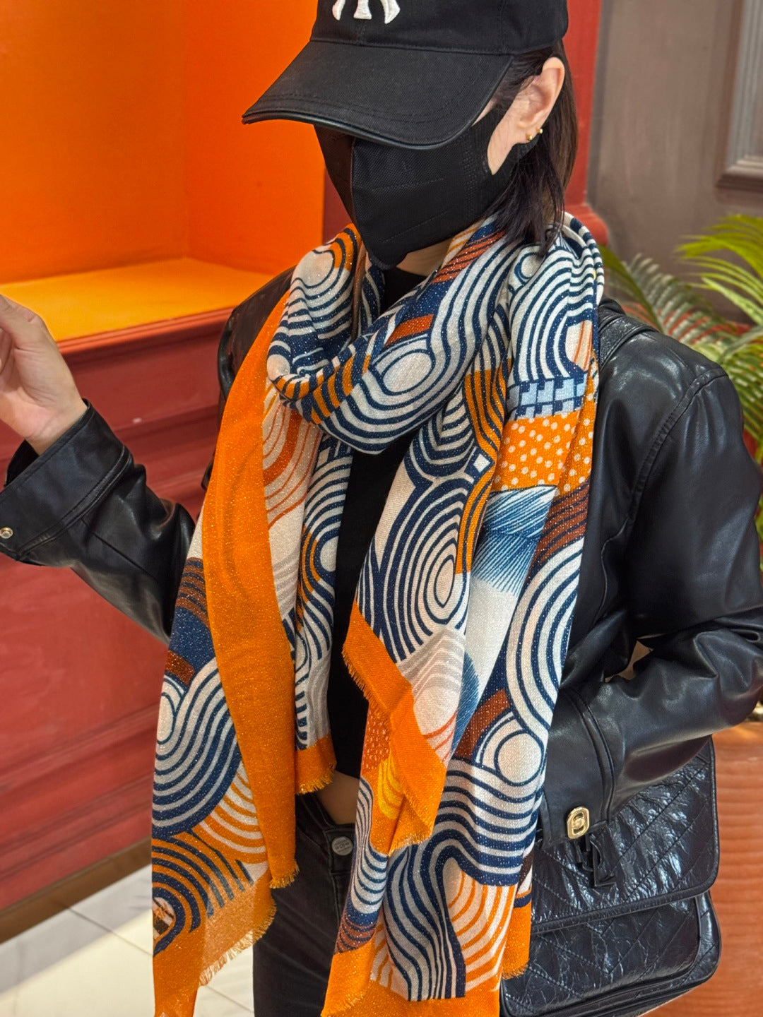 HM 25s Scarf 140cm Orange Black Cashmere 976203