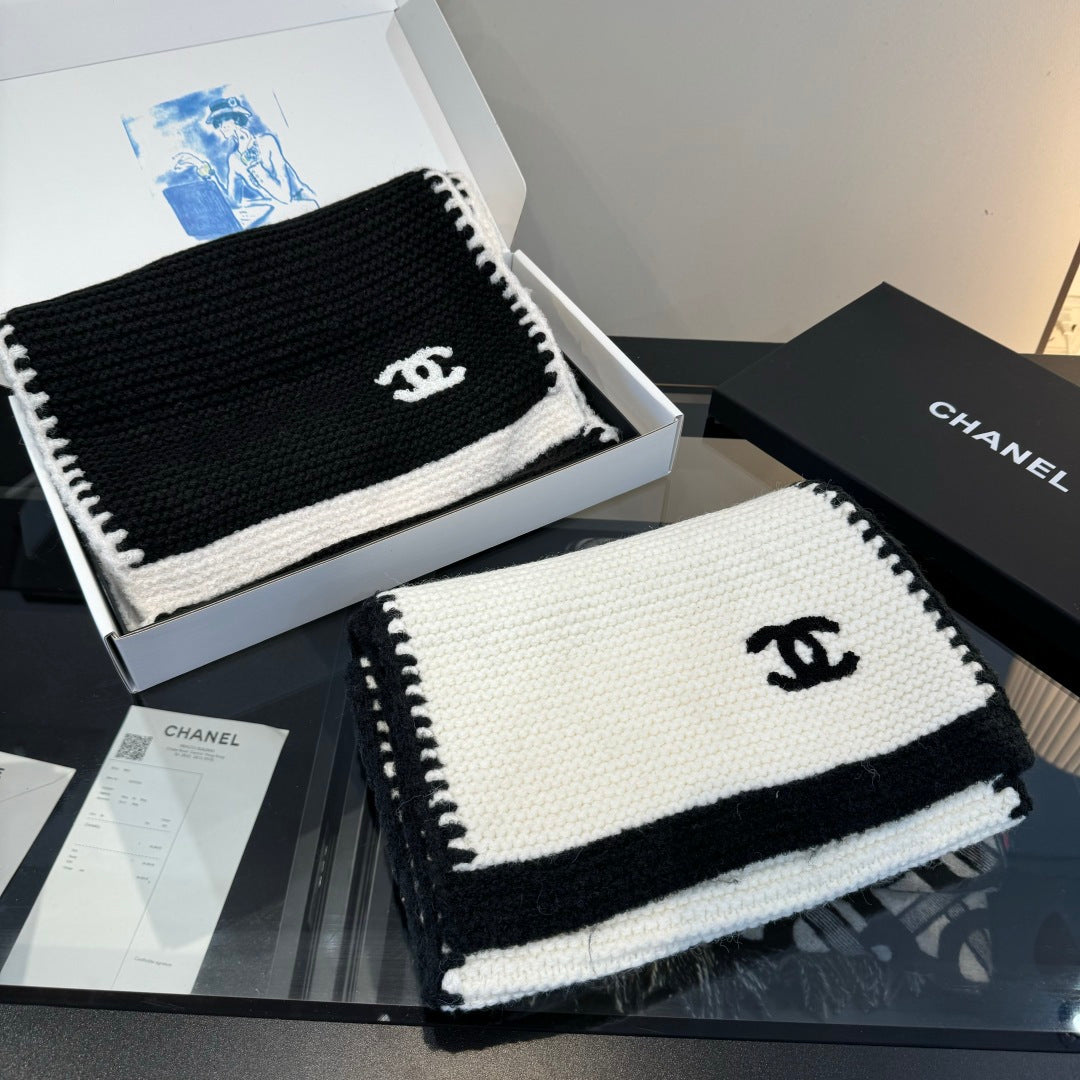 CC 25 Classic Scarf 170cm Black Wool 293429