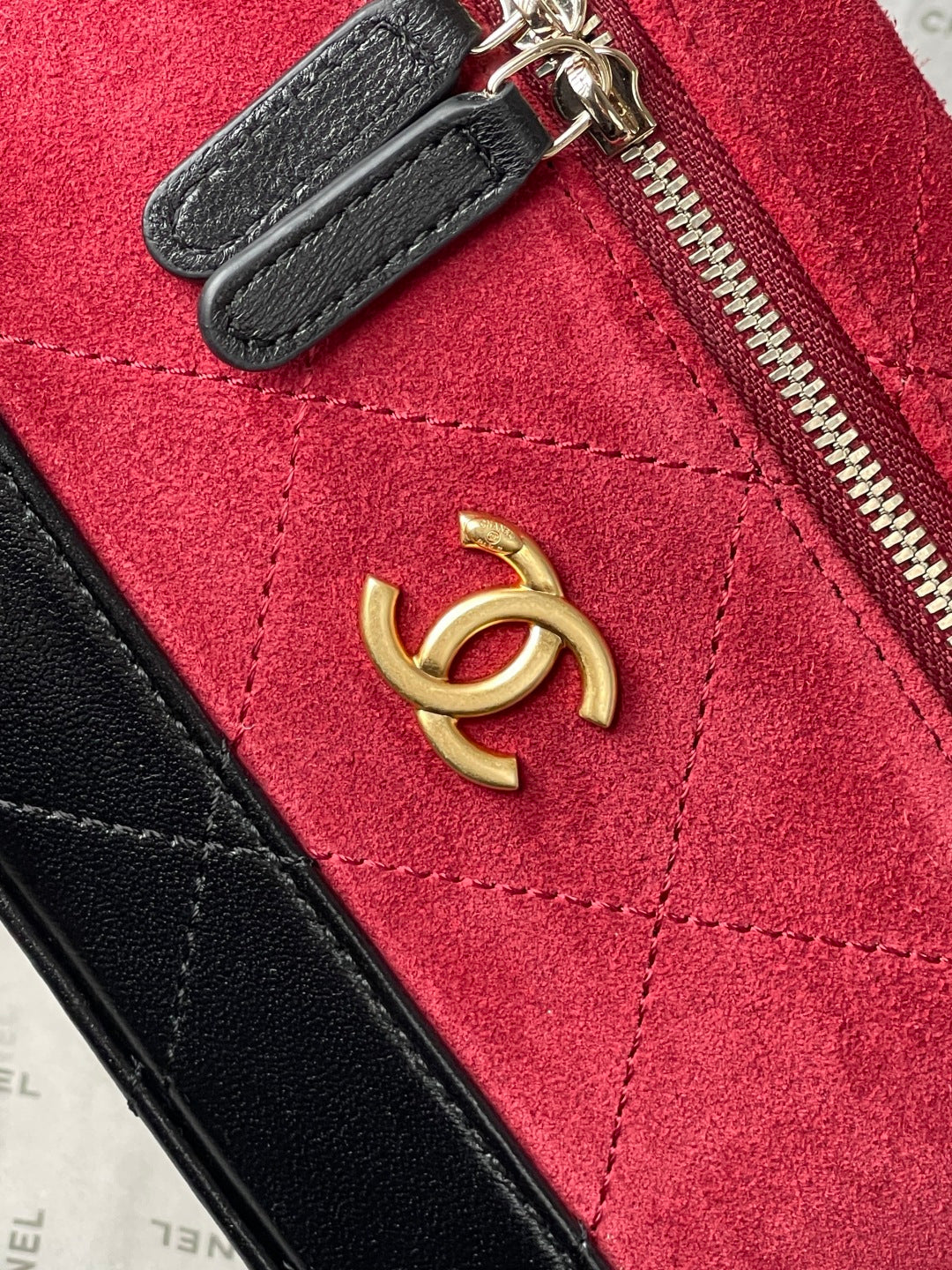 Chanel 2026 Vanity Bag 19.5cm Red mix Black Suede Leather