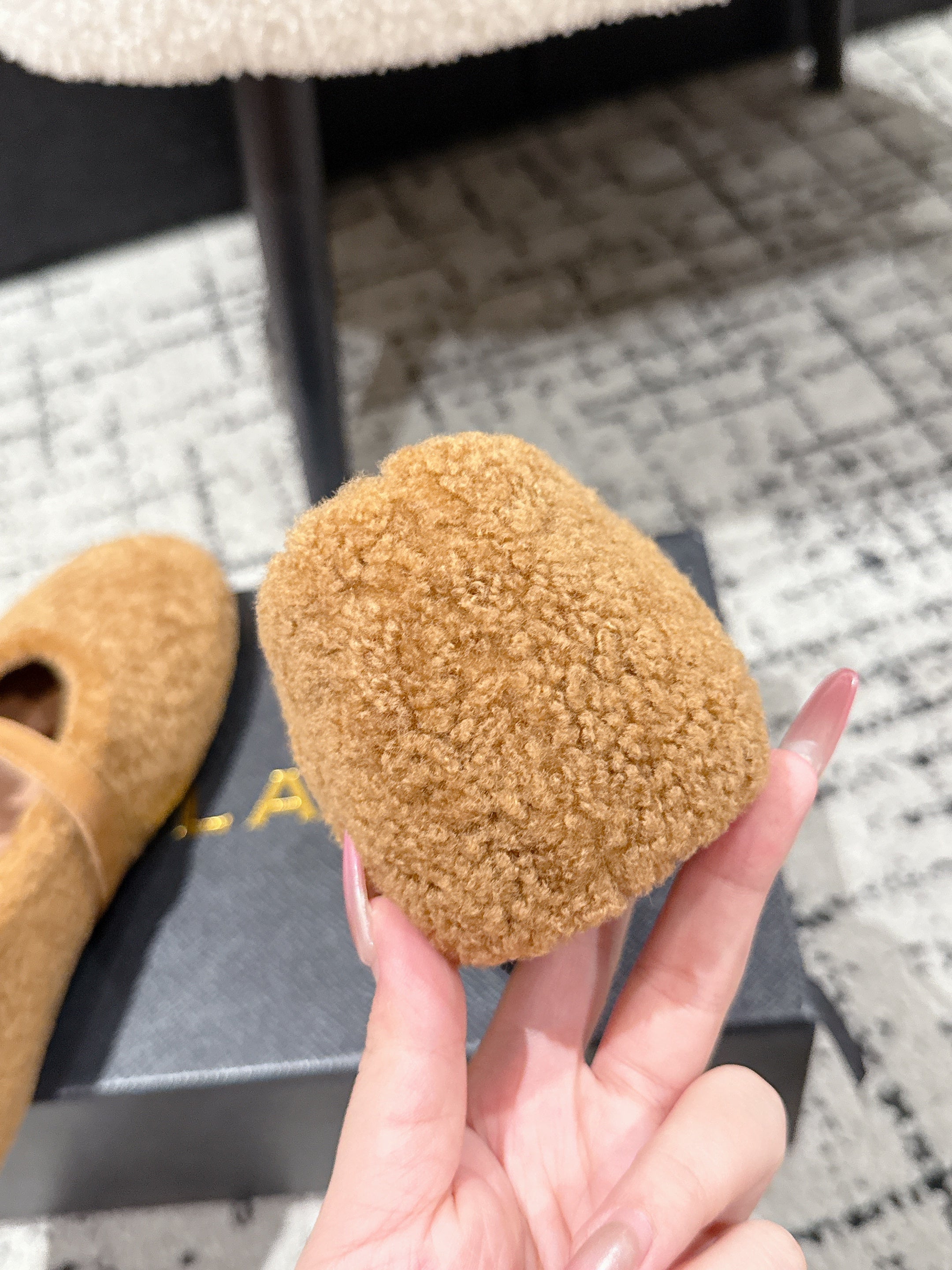 Alaia 2025 Ballet Flat Camel Wool 558647