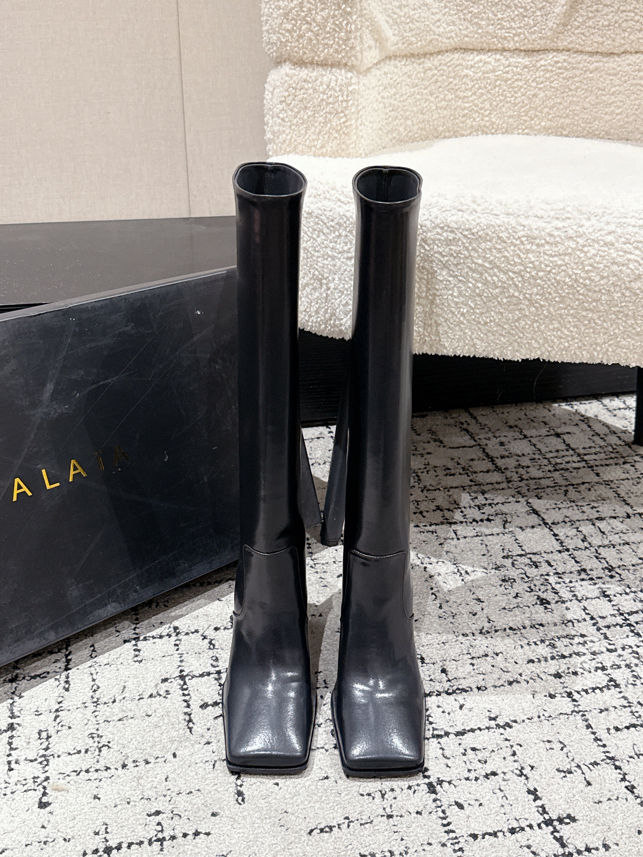 Alaia 2025 Square Toe High Heeled Boot Black Calfskin 558669