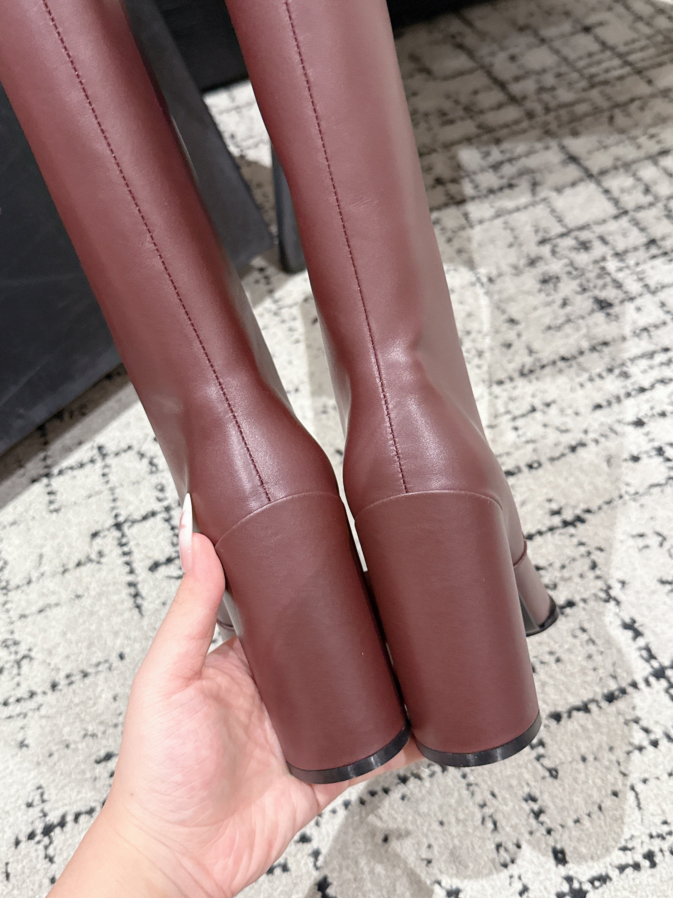 Alaia 2025 Square Toe High Heeled Boot Burgundy Calfskin 558670