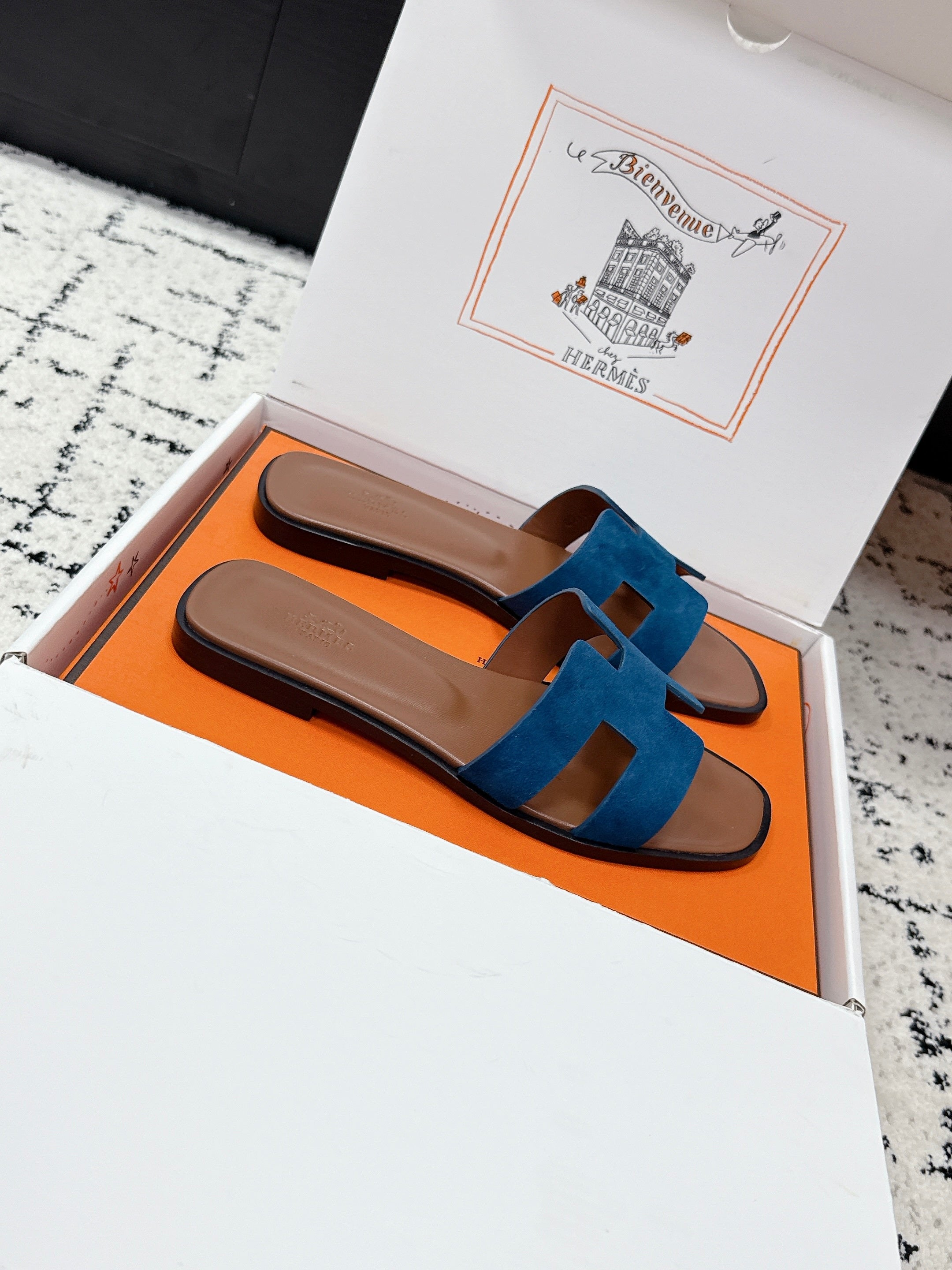 HM 26ss Oran Sandals Blue Brown Suede 617189