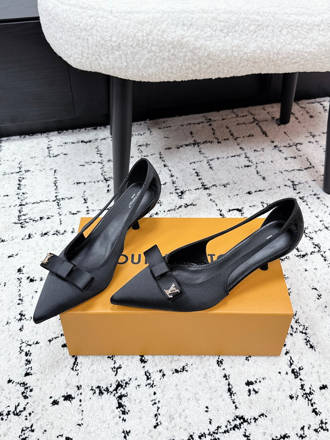LV 2026 6AM Pump 50mm Silk Leather 797284