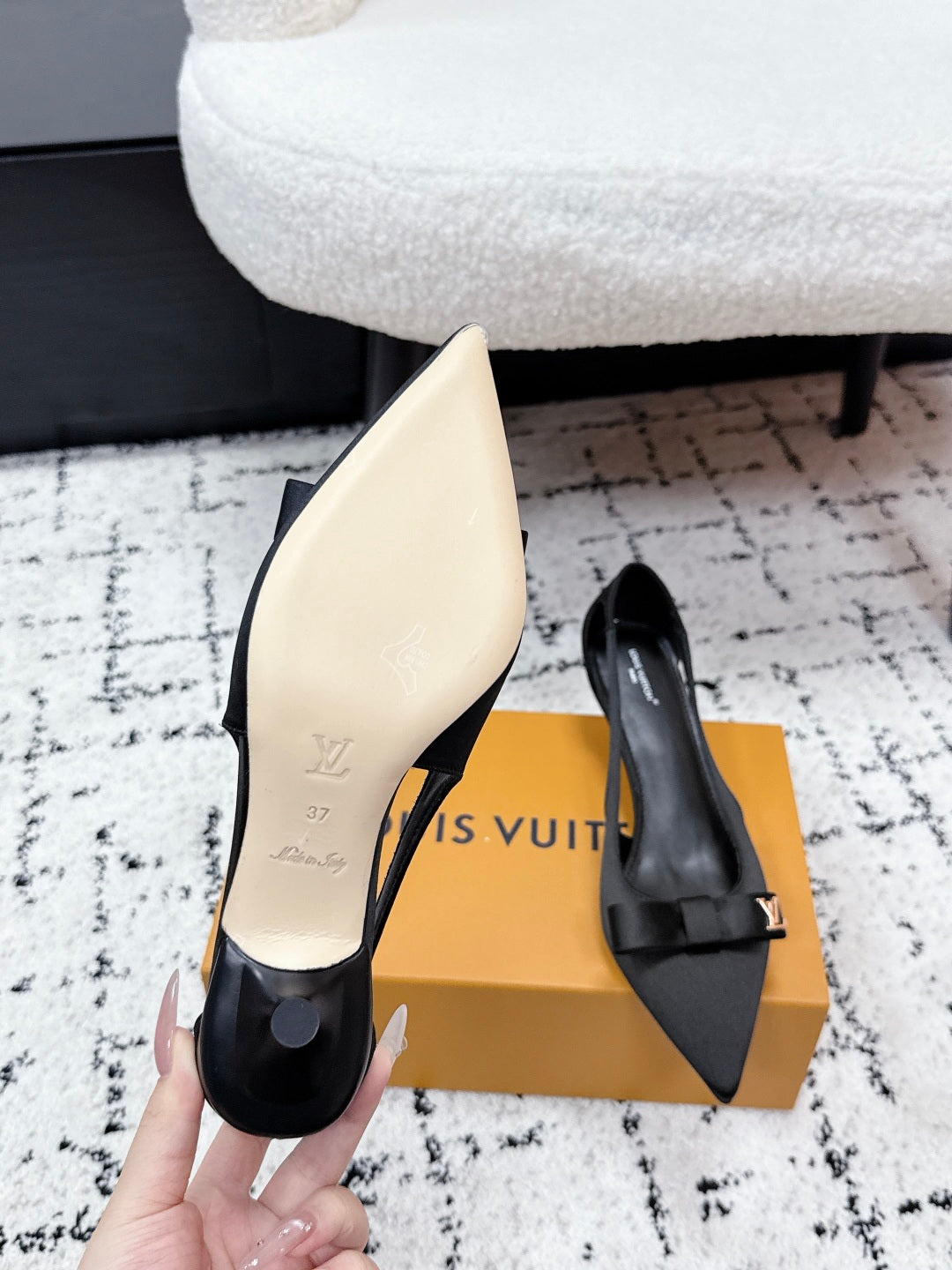 LV 2026 6AM Pump 50mm Silk Leather 797284