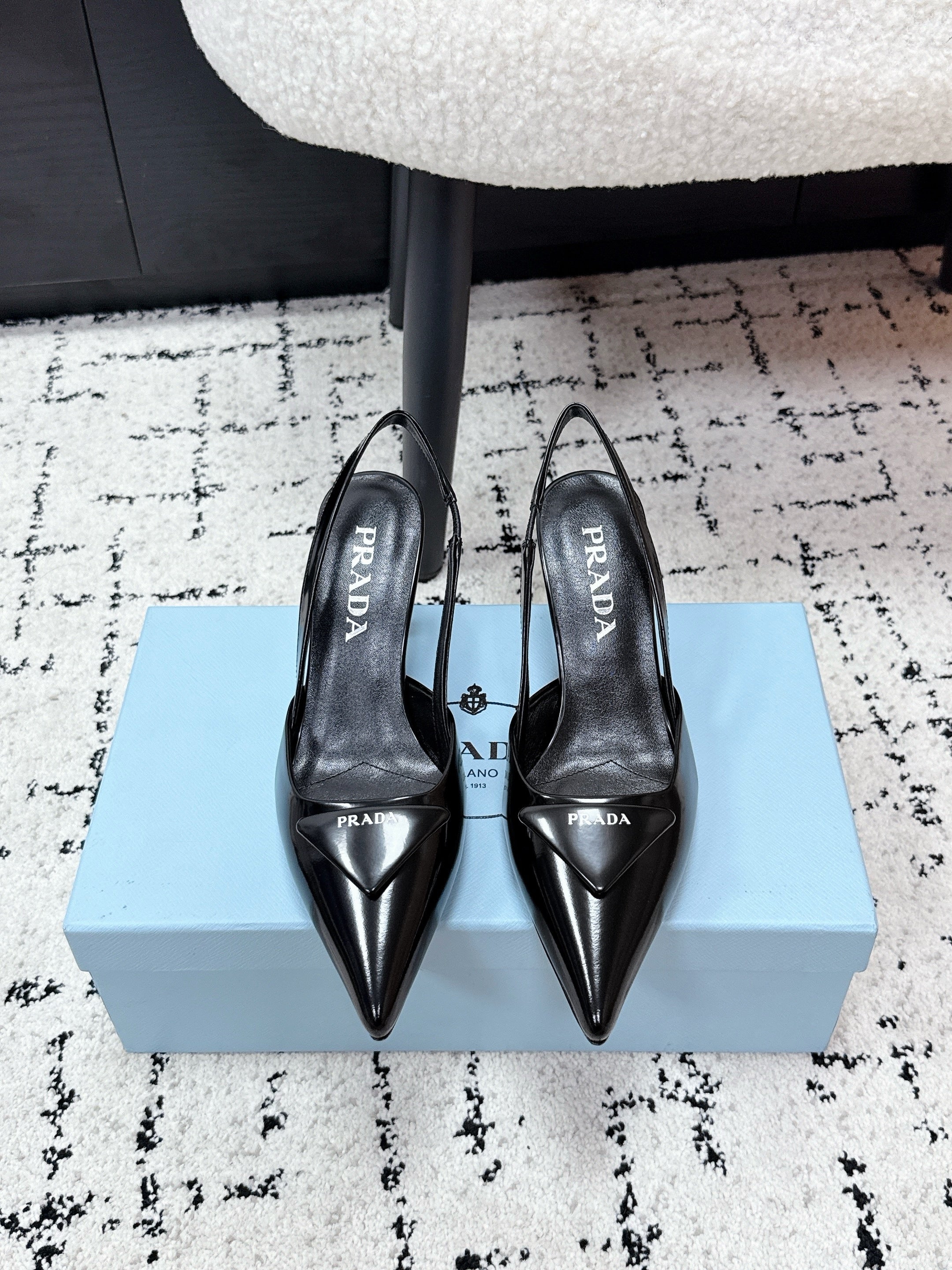 Prada 2026 Logo-Plaque Slingback Pumps 75mm Leather 769775