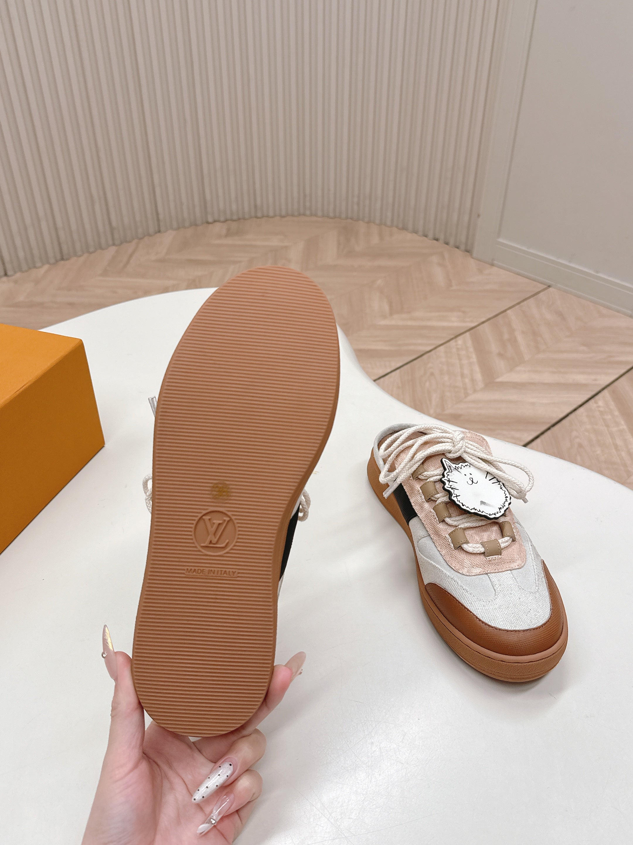 LV 2026 Lous Open Back Sneaker White Brown Canvas Leather 595416