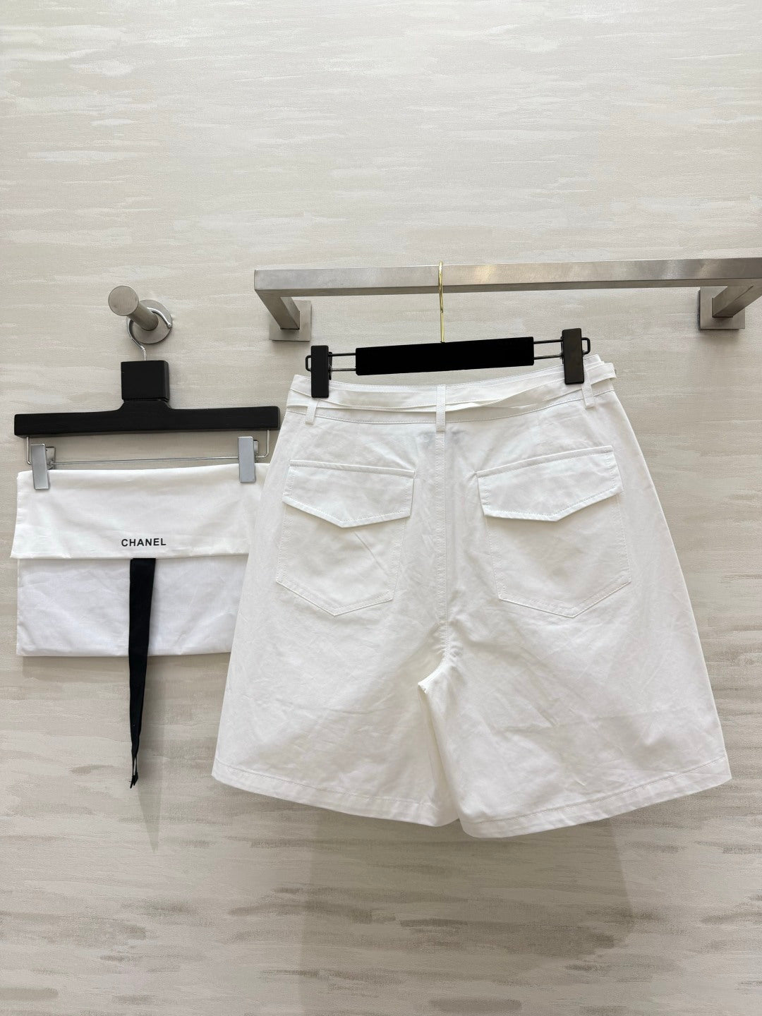 Chanel 2026 Cargo Shorts White Red Cotton 414225