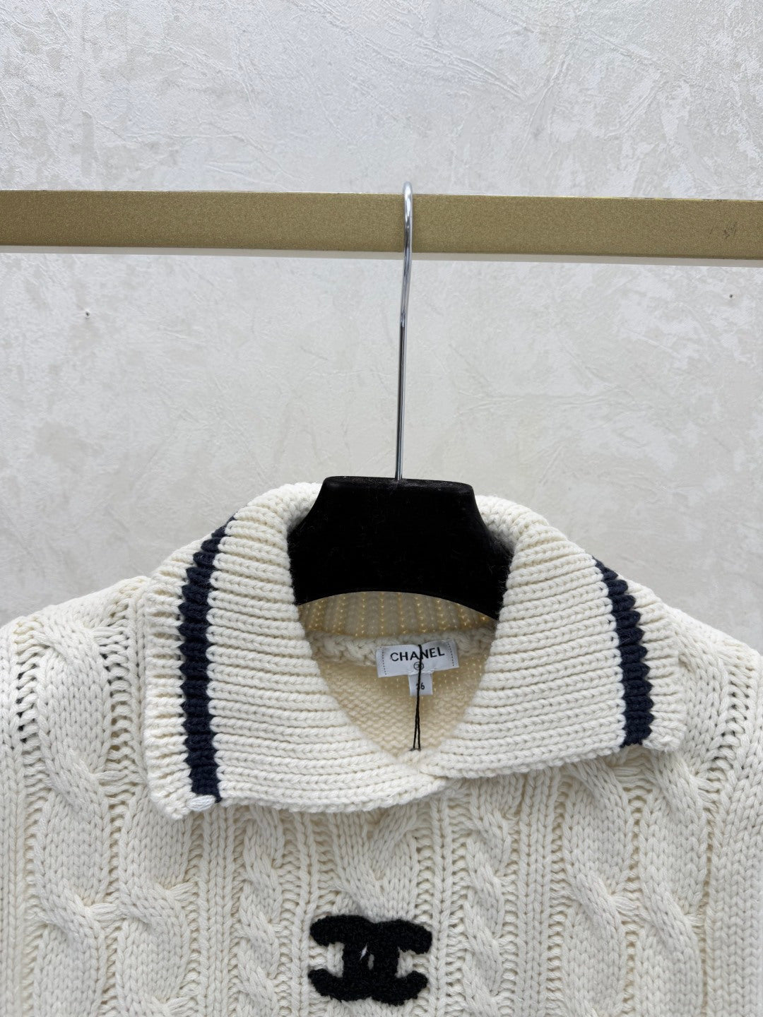 CC 26 Collared Knitted Vest Red and Cream Wool 331417