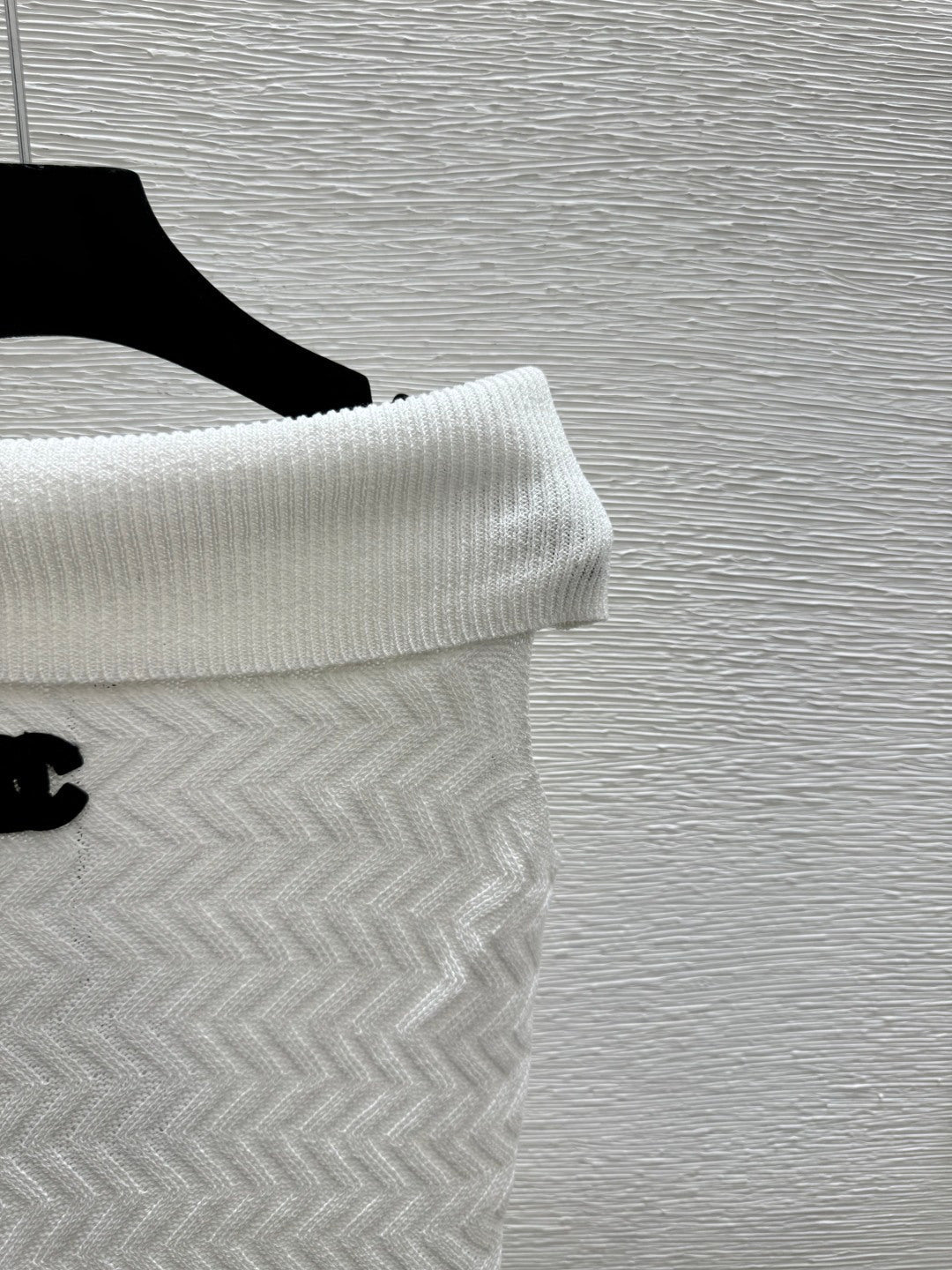 Chanel 2026 Knit Off-Shoulder Vest Wool