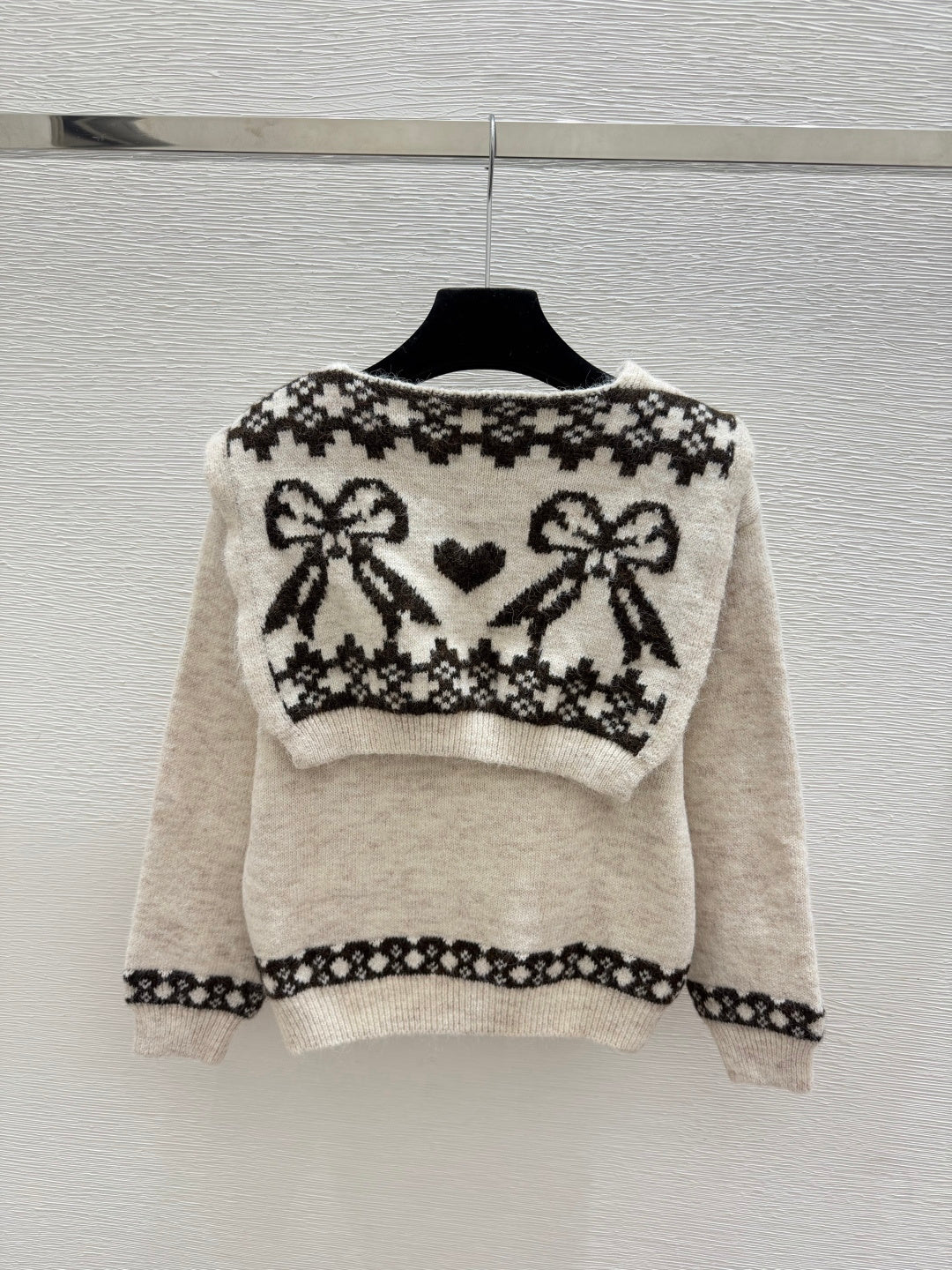Miumiu 2026 Bow Shawl V-Neck Knitted Sweater Beige Black Wool 244642