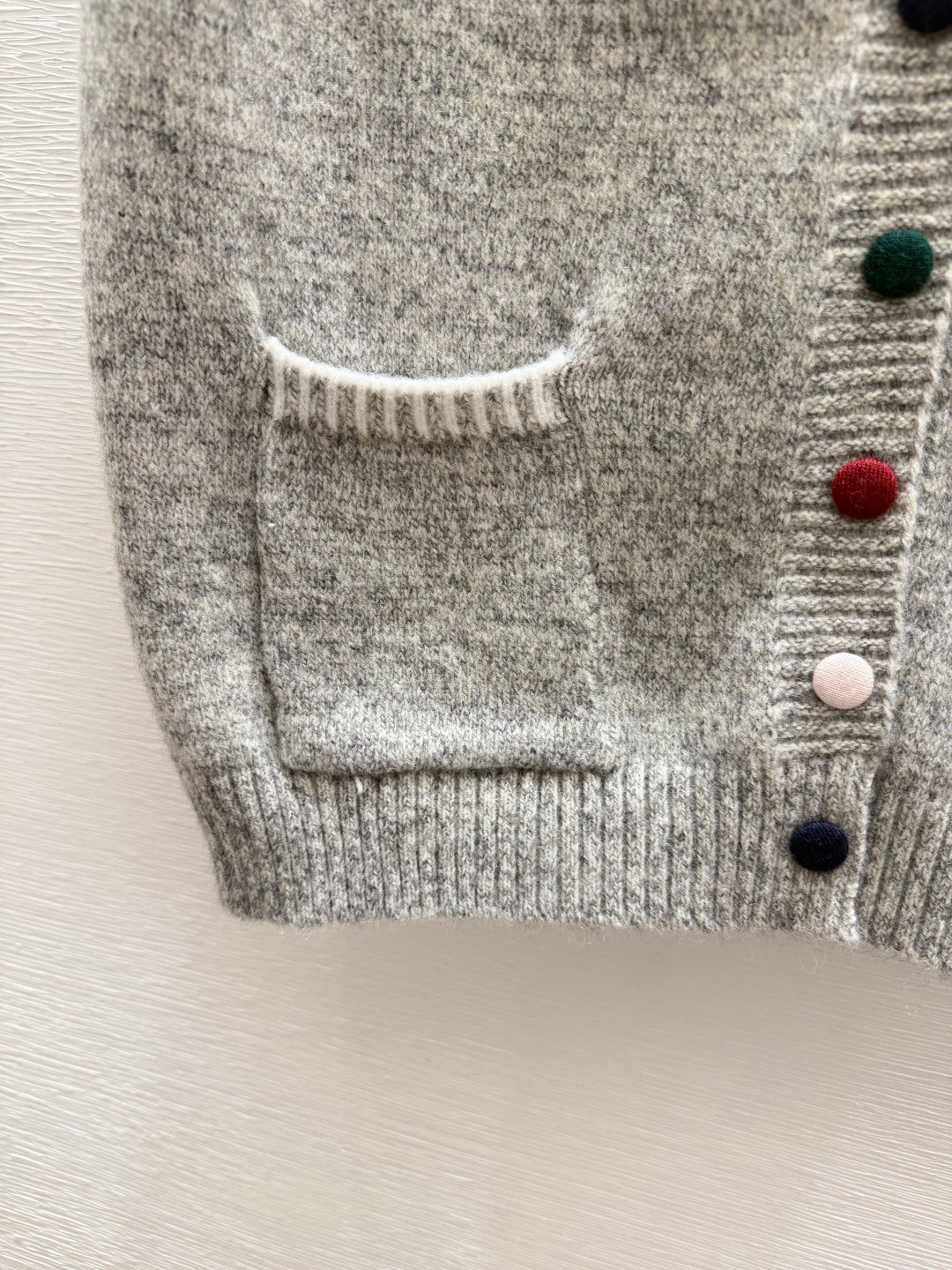 Miumiu 2026 Knitted Vest Cardigan Wool 913503