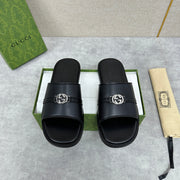 GG Men's interlocking G slide black cowhide 549881