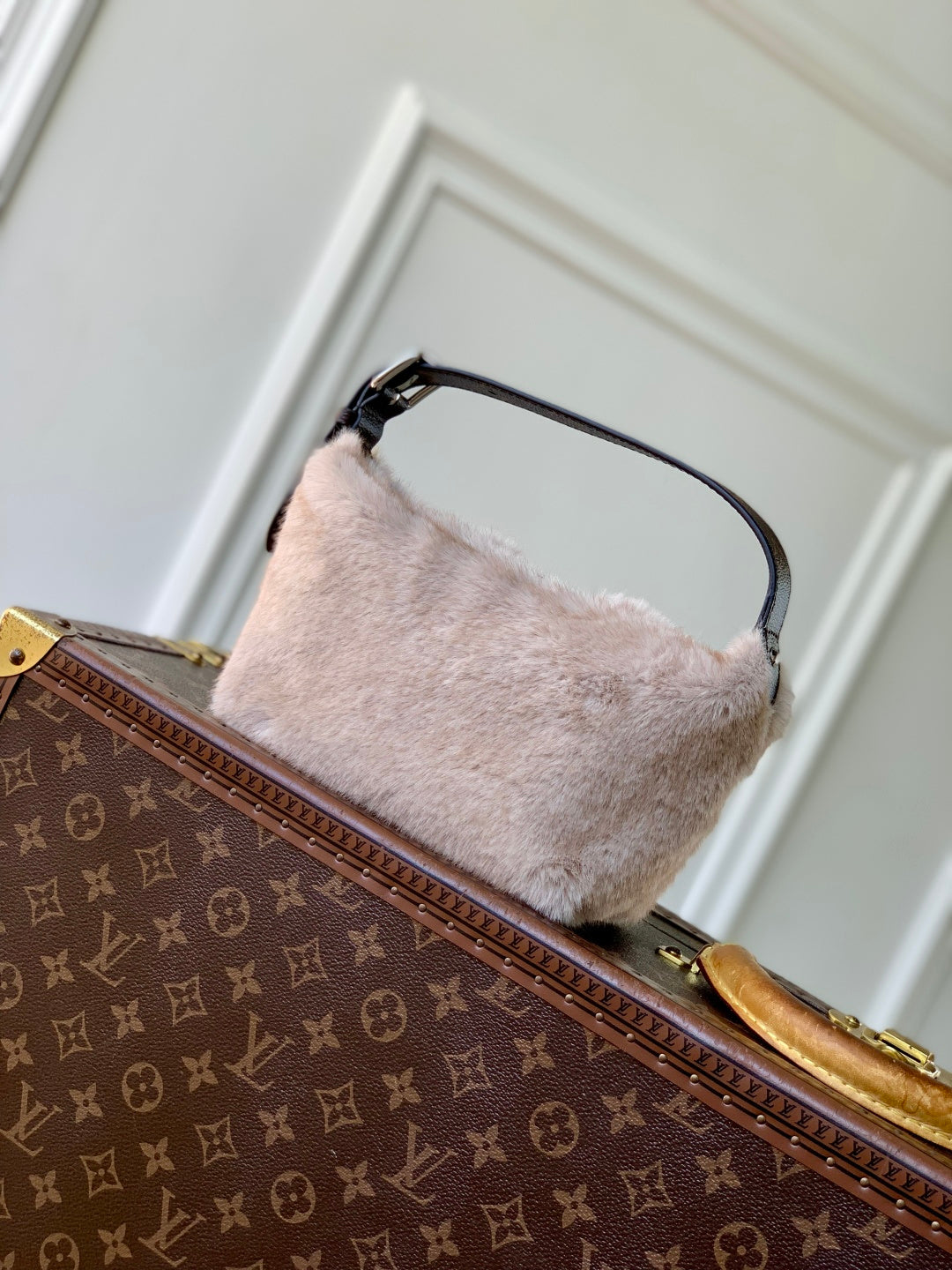 LV 2025 Pochette Hills Bag Beige Brown Fur Lambskin 346600