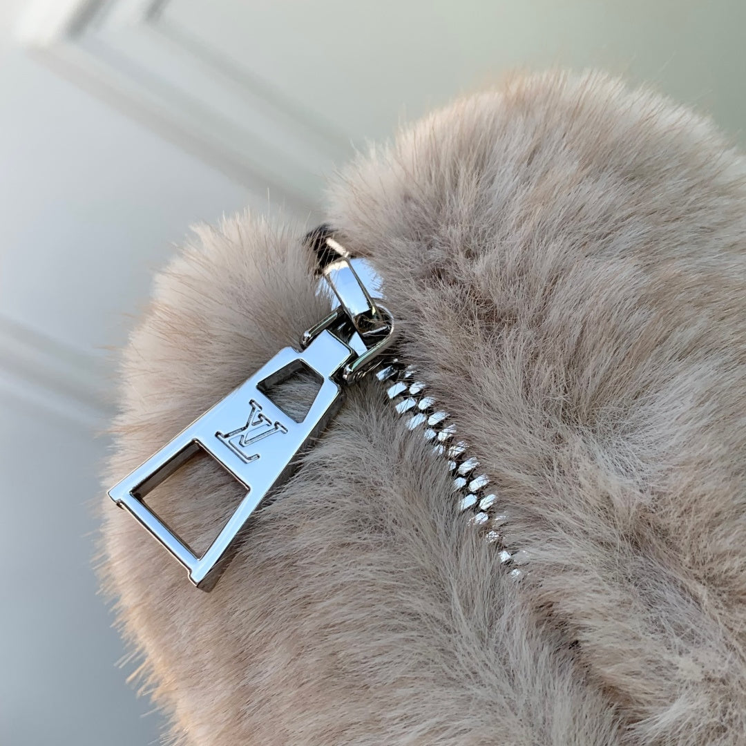 LV 2025 Pochette Hills Bag Beige Brown Fur Lambskin 346600