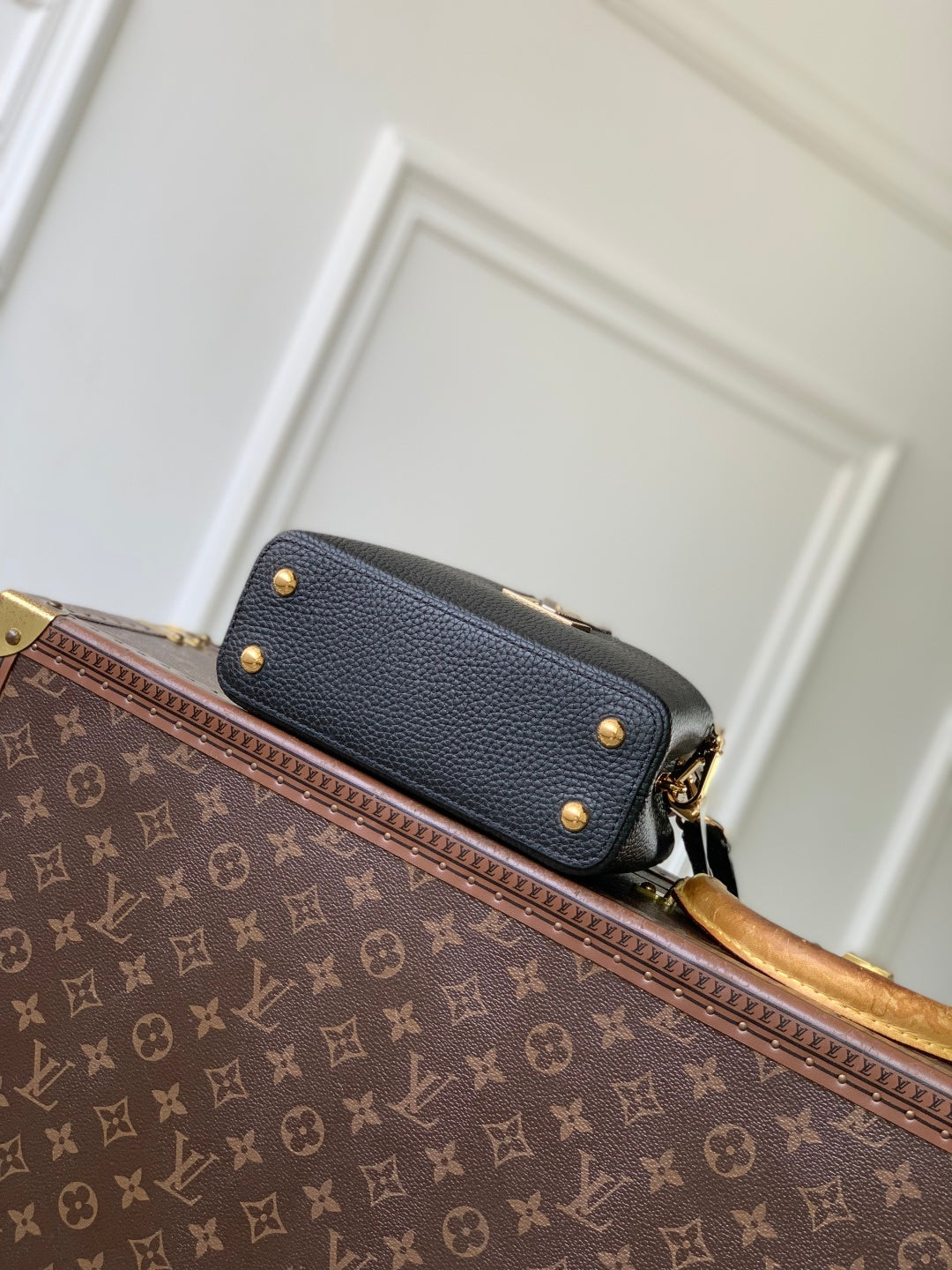 LV 2025 Capucines Bag Black Gold Taurillon Leather 347382