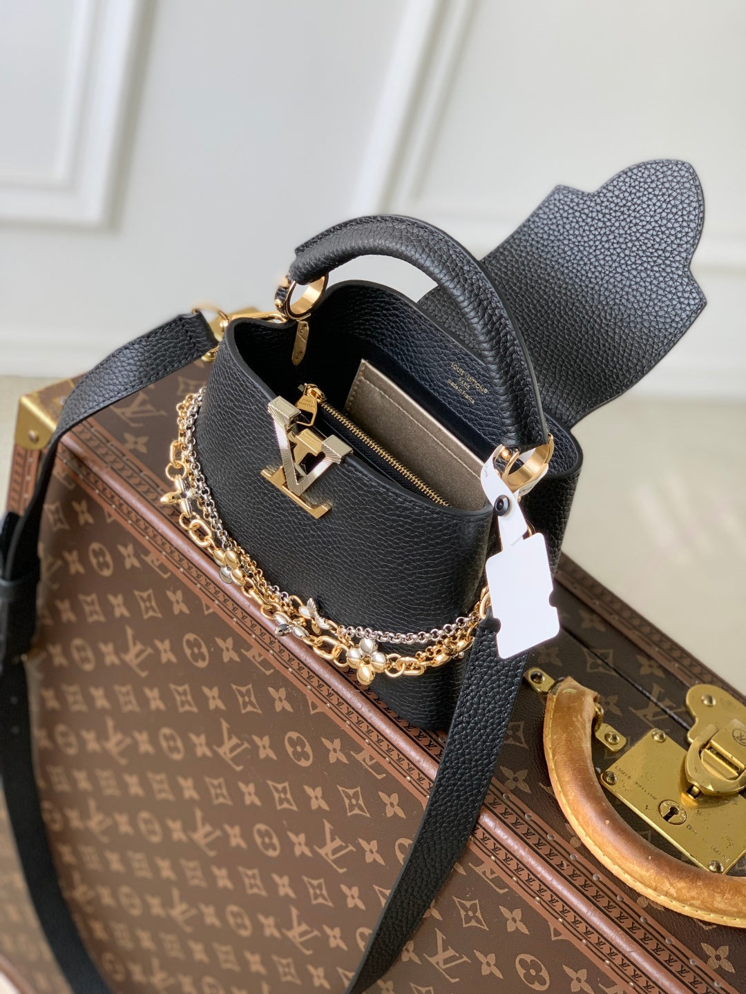 LV 2025 Capucines Bag Black Gold Taurillon Leather 347382