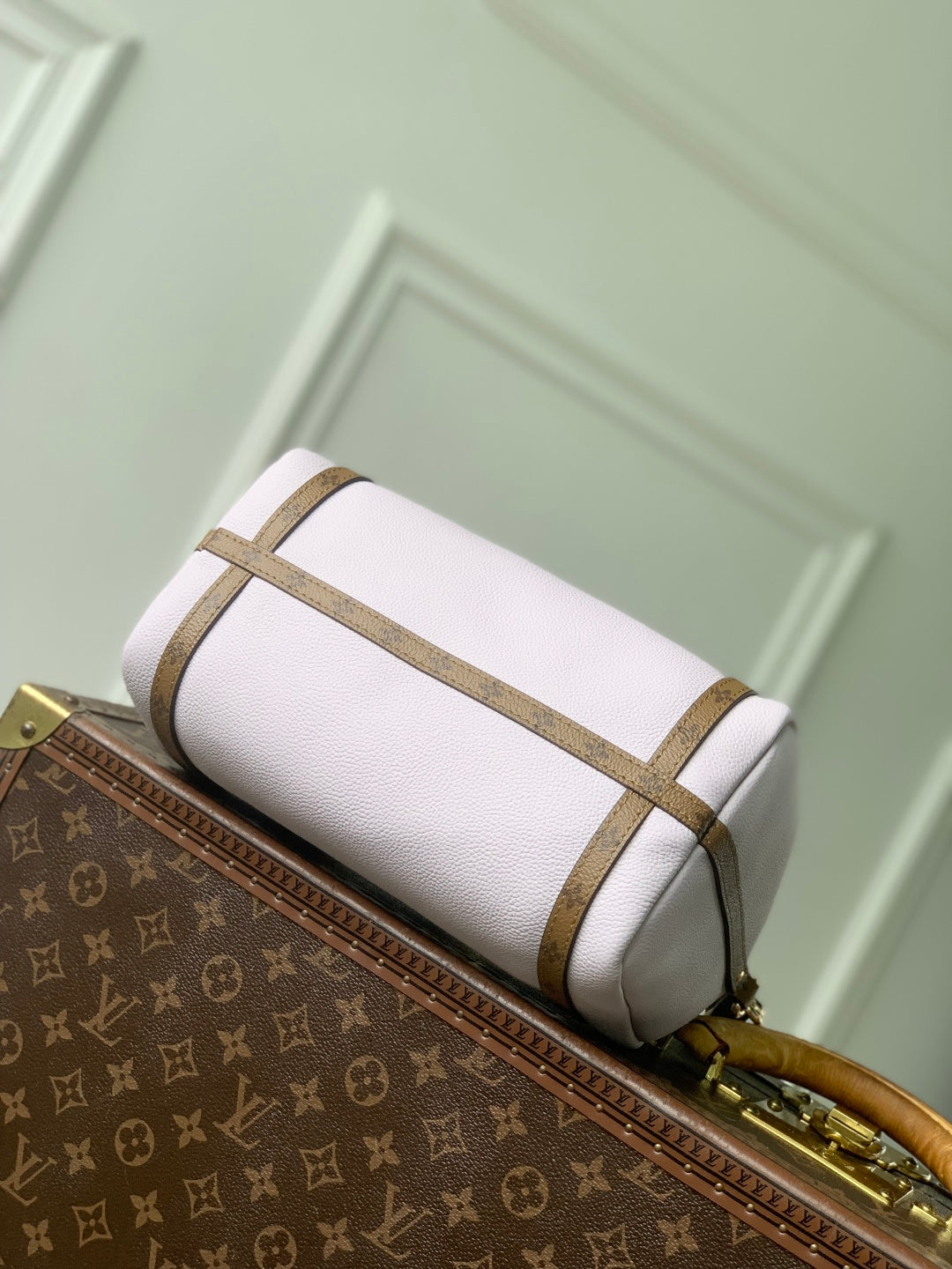 LV 2025 Express MM Bag 26cm Purple Taupe Calfskin 347428