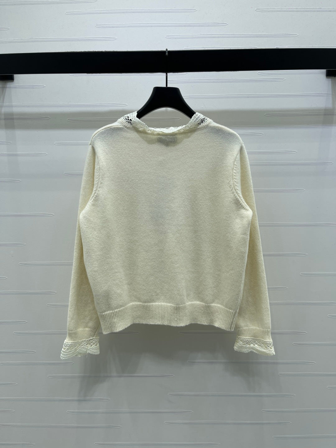 CC 26  Lace-Trimmed Knit Cardigan Cream Wool 340798