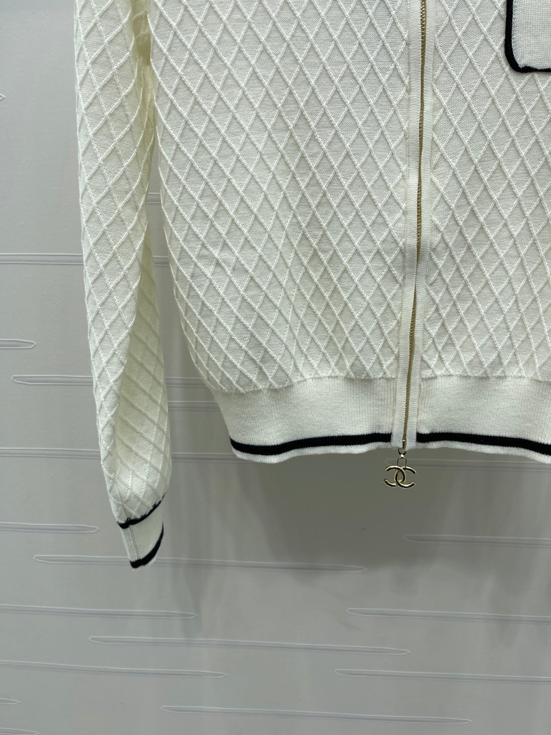 Chanel 2026 Hooded Knit Cardigan Wool 790127