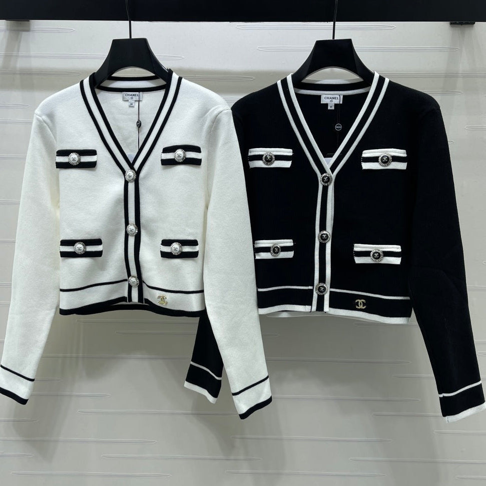 Chanel 2026 V-neck Knitted Long-sleeved Cardigan Wool 766458