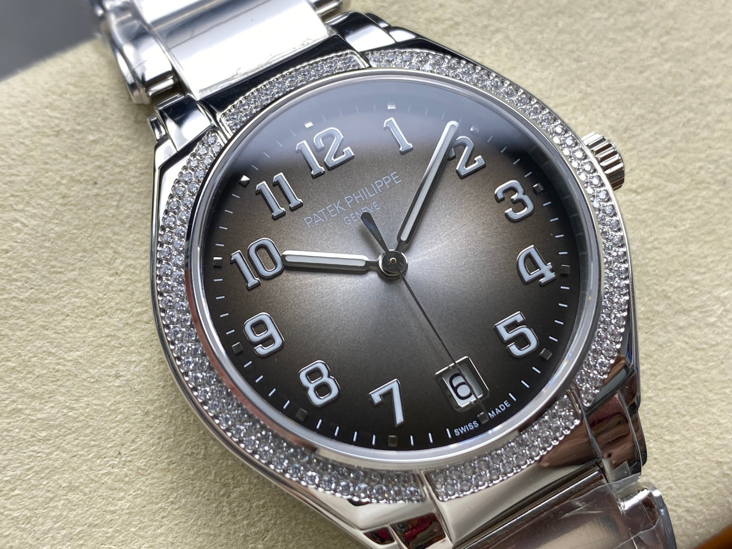 PATEK Twenty-Four 36mm Silver Gradient Gray Diamond
