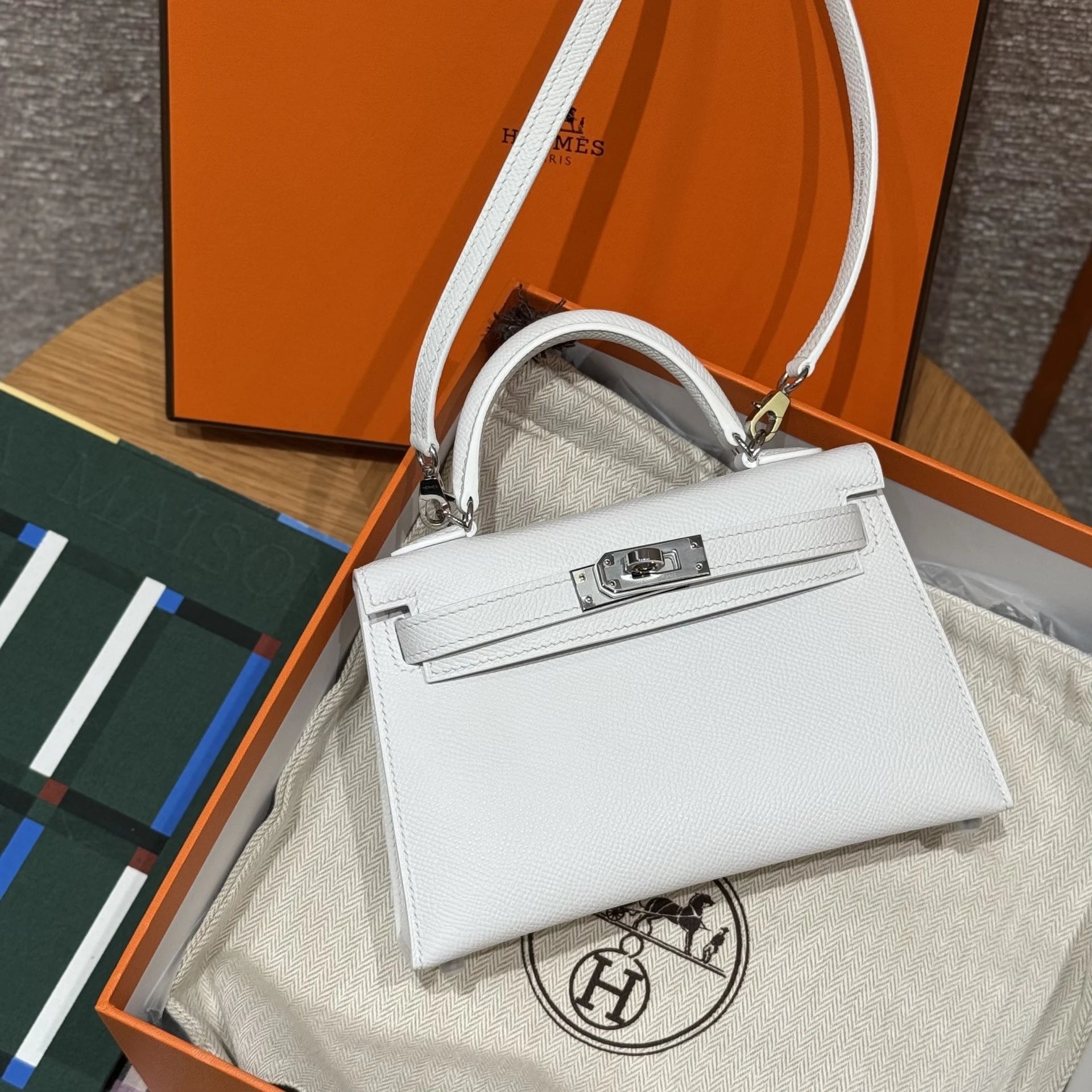 Hermes 2026 Kelly Bag 19cm White Silver Epsom Leather