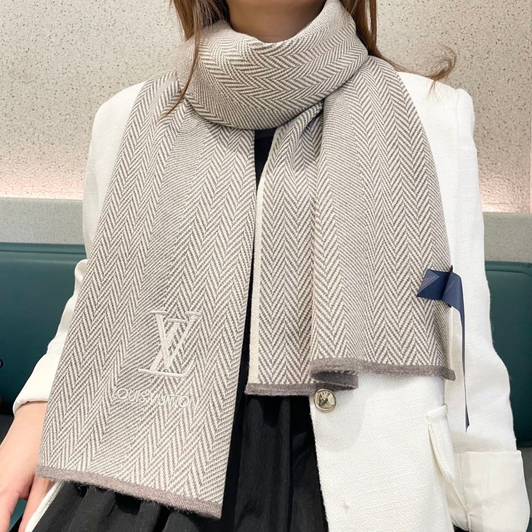 LV Couple's Style Scarf 180cm Light Gray Cashmere 976365