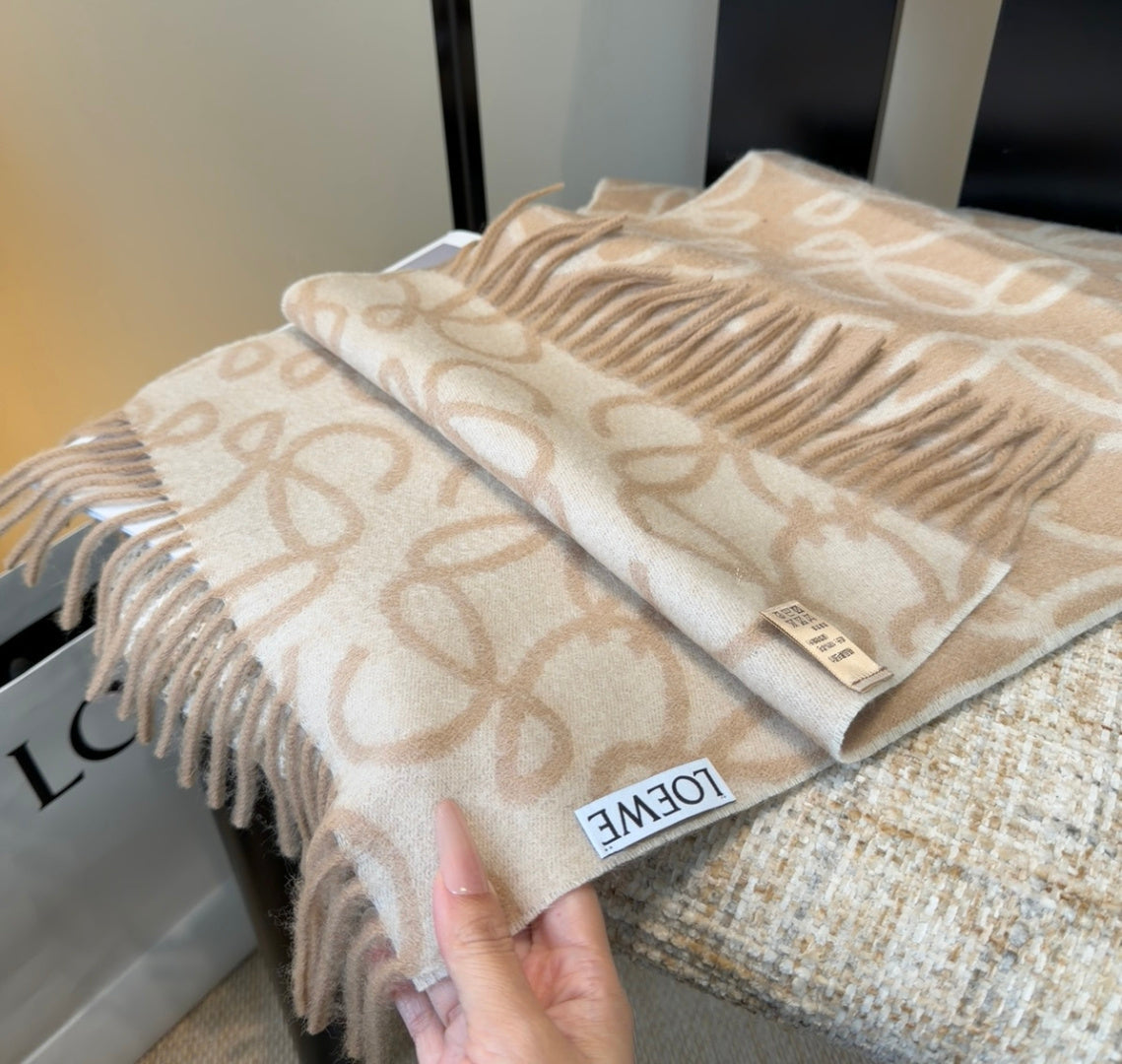 Loewe Scarf 180CM Beige White Wool-blend 100122