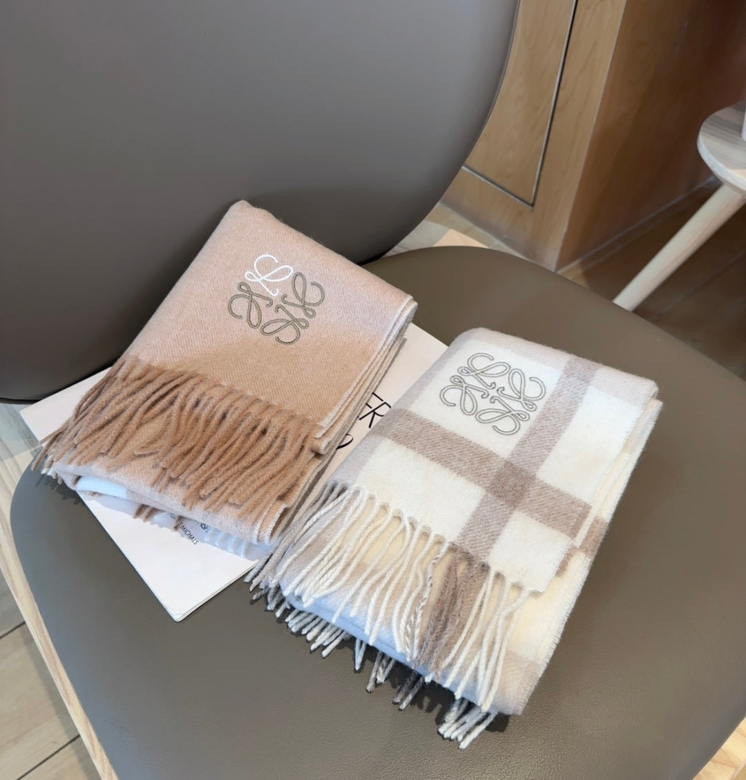 Loewe Scarf 180CM  Beige Cashmere 969481