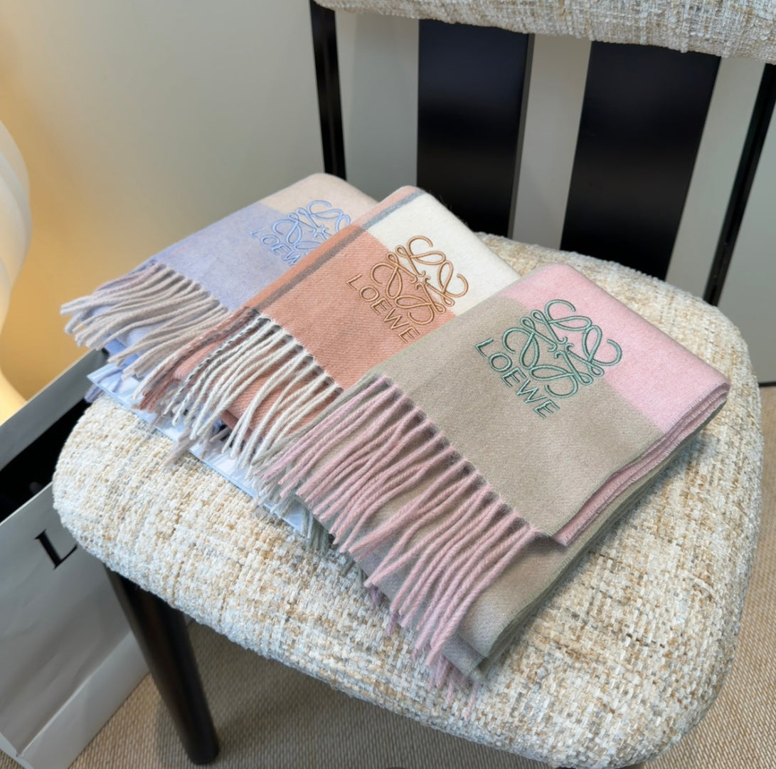Loewe Scarf 180CM Light Gray Pink Cashmere 969485