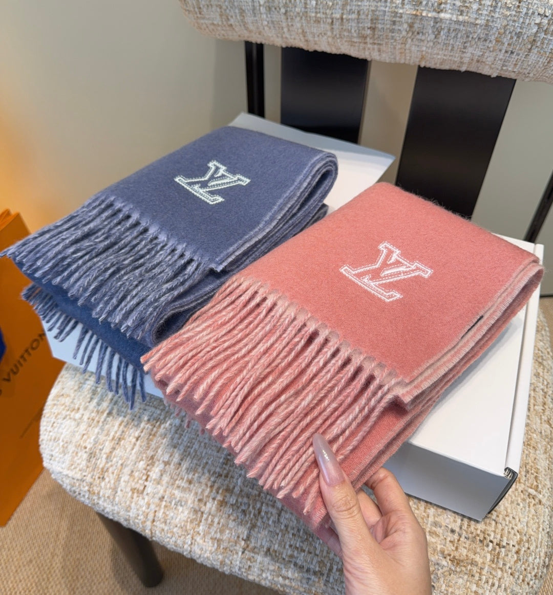 LV Scarf 180cm Pastel Pink Cashmere 973407