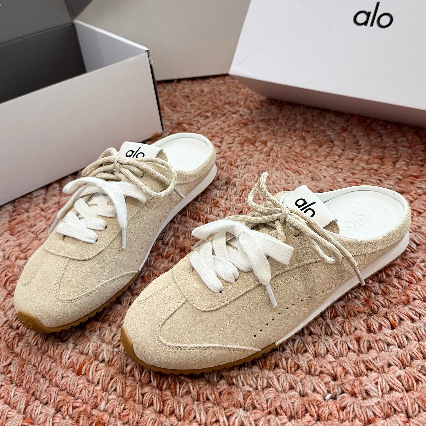 Alo 2026 Mule Suede Leather 841419