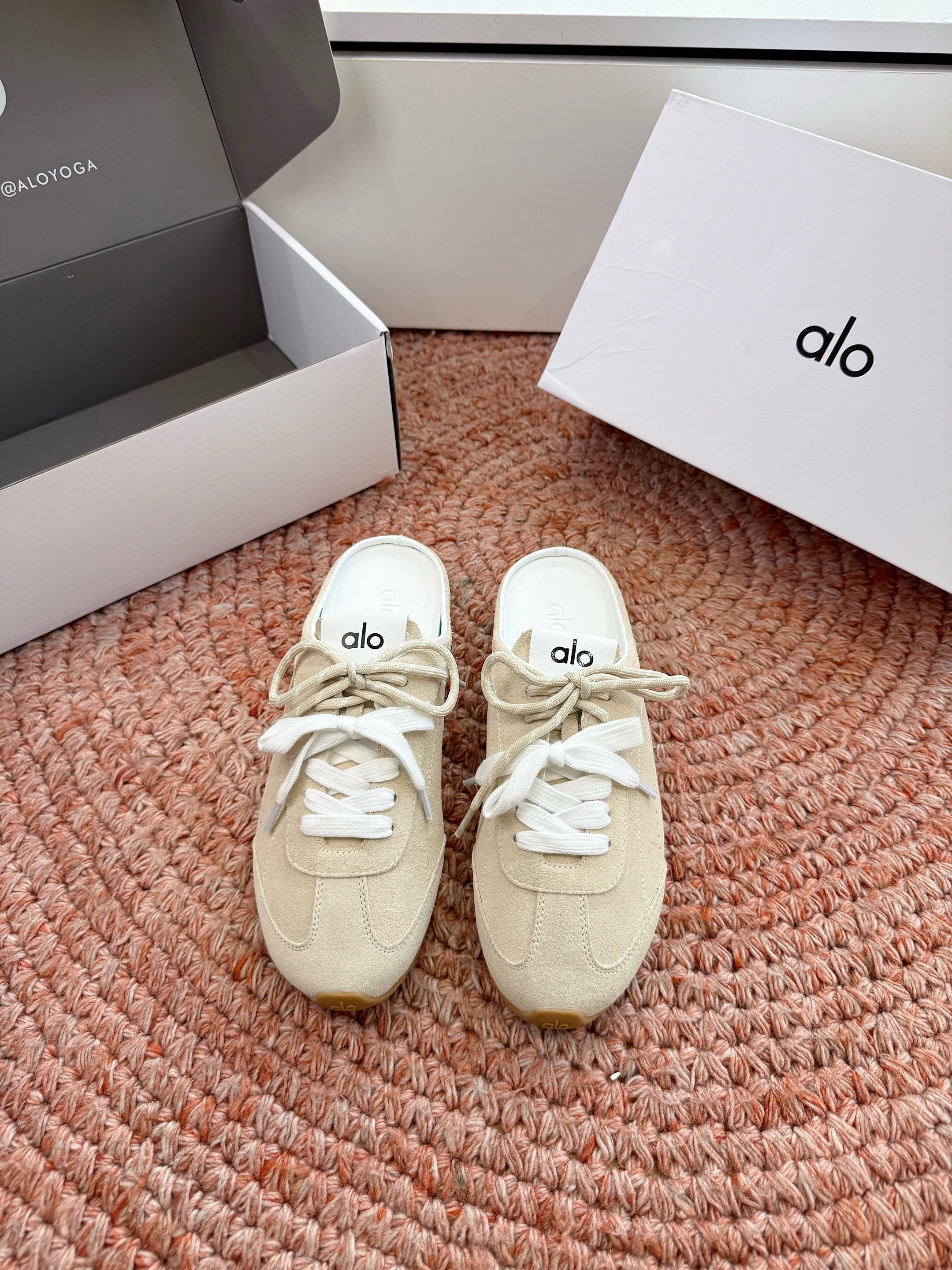 Alo 2026 Mule Suede Leather 841419