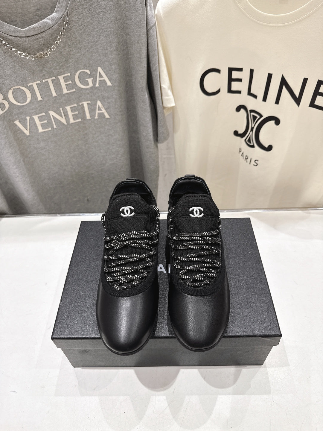 Channel 2026 Sneaker Calfskin And Suede 896469