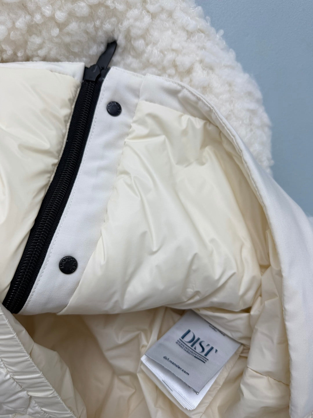 Moncler 2026 Diamond-Quilted Padded Cardigan White Wool Down