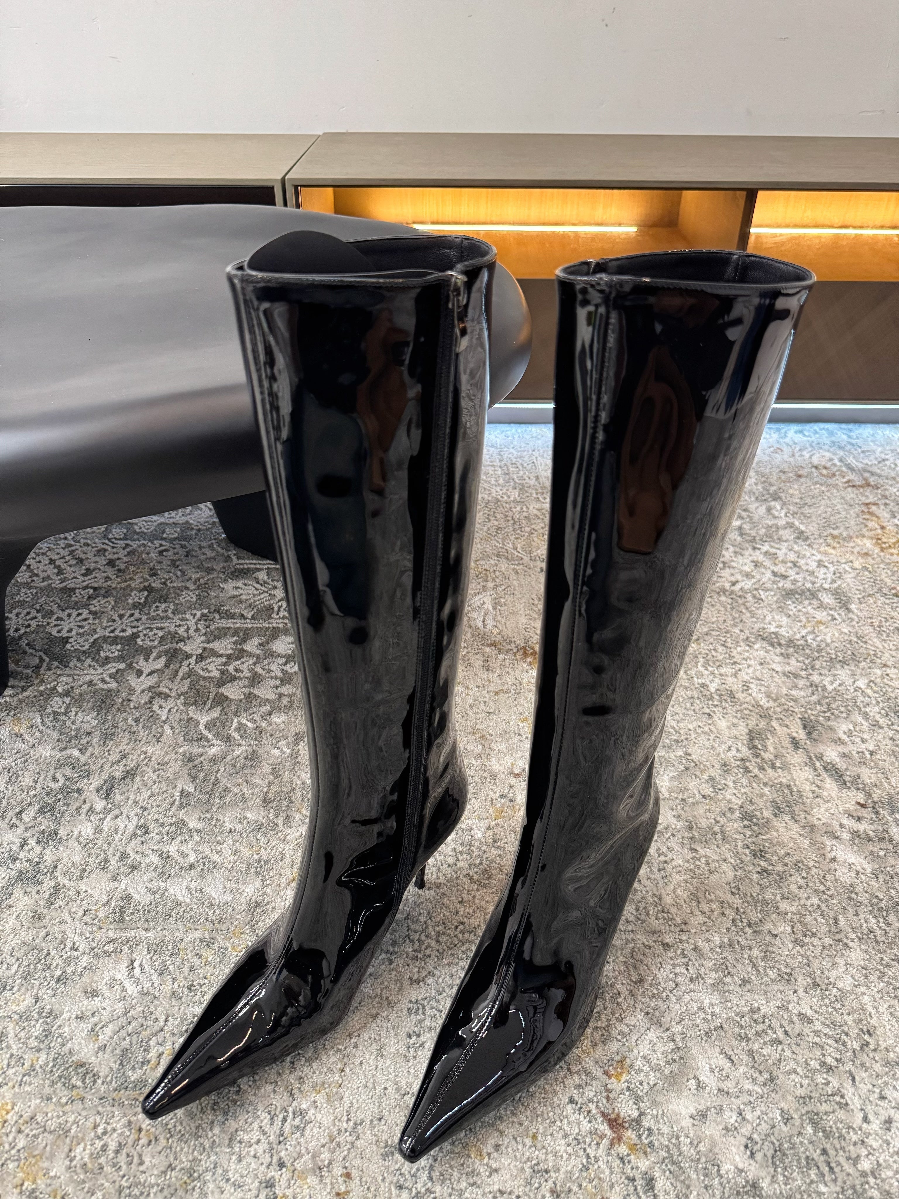 YSL 2025 Boot Black Patent Leather 571309