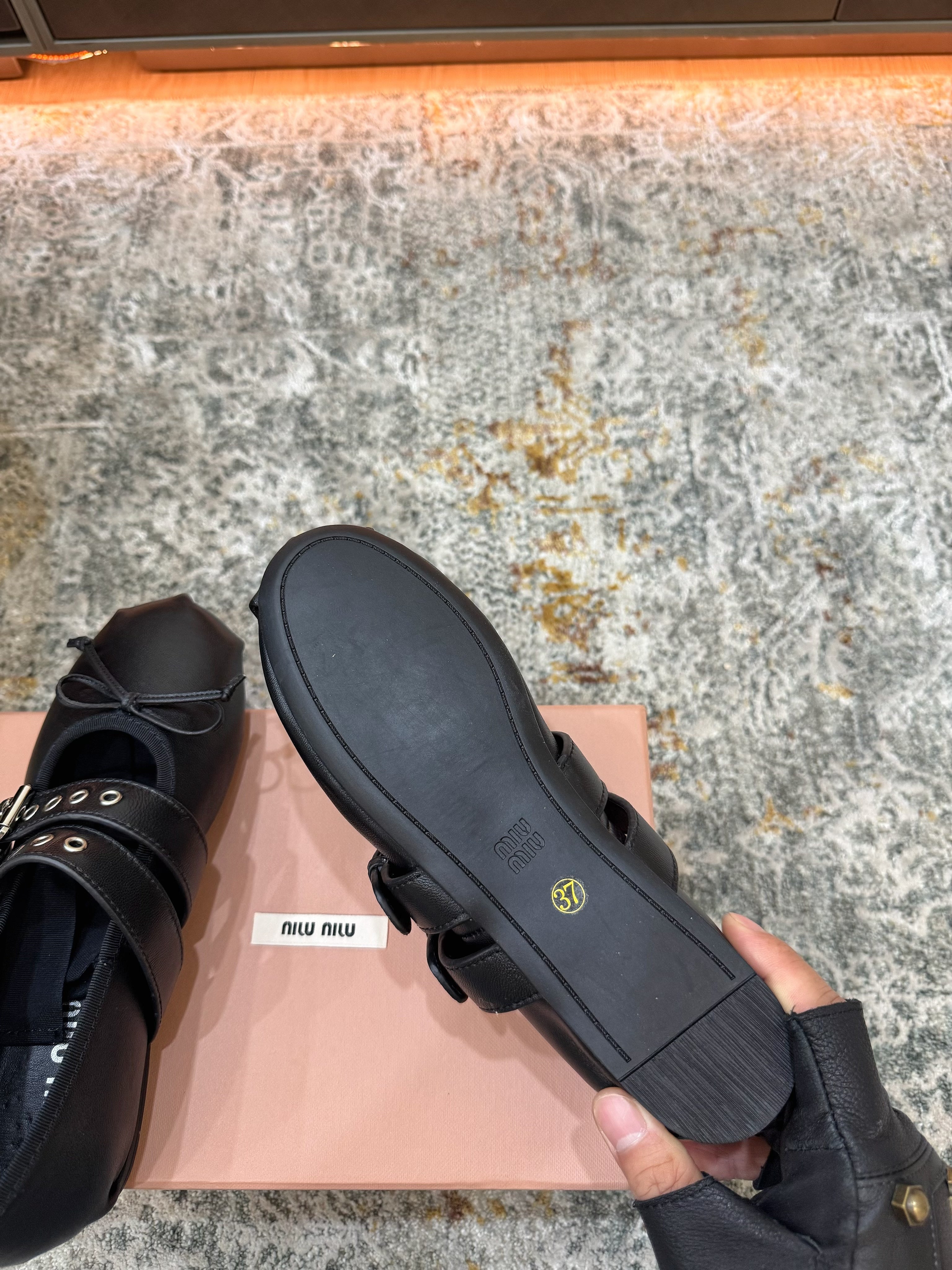 Miumiu 26ss Mary Janes Ballet Flat Black Cowhide 709812