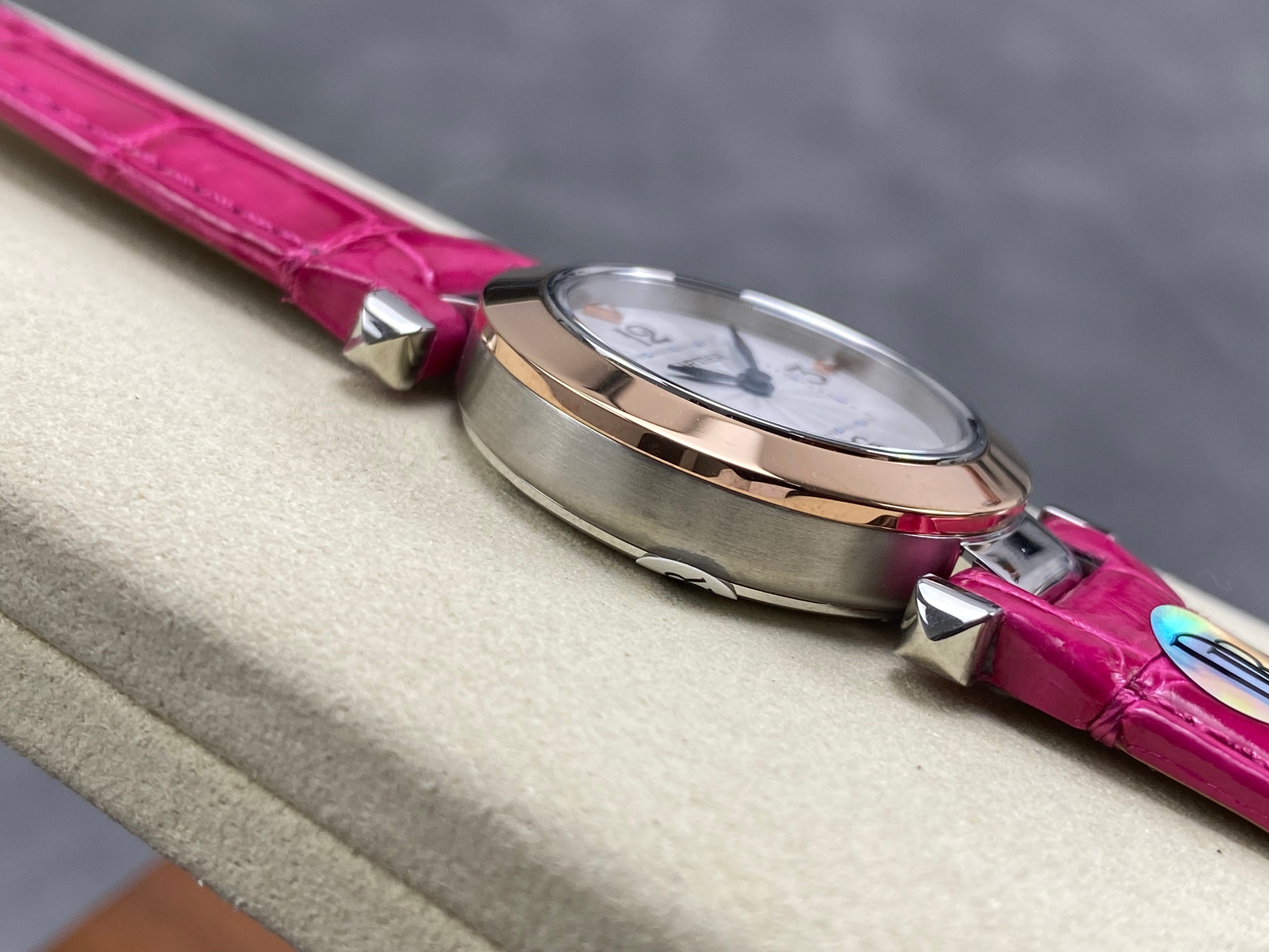 Cartier Pasha 30mm White Dial Pink Gold Case Crocodile Leather