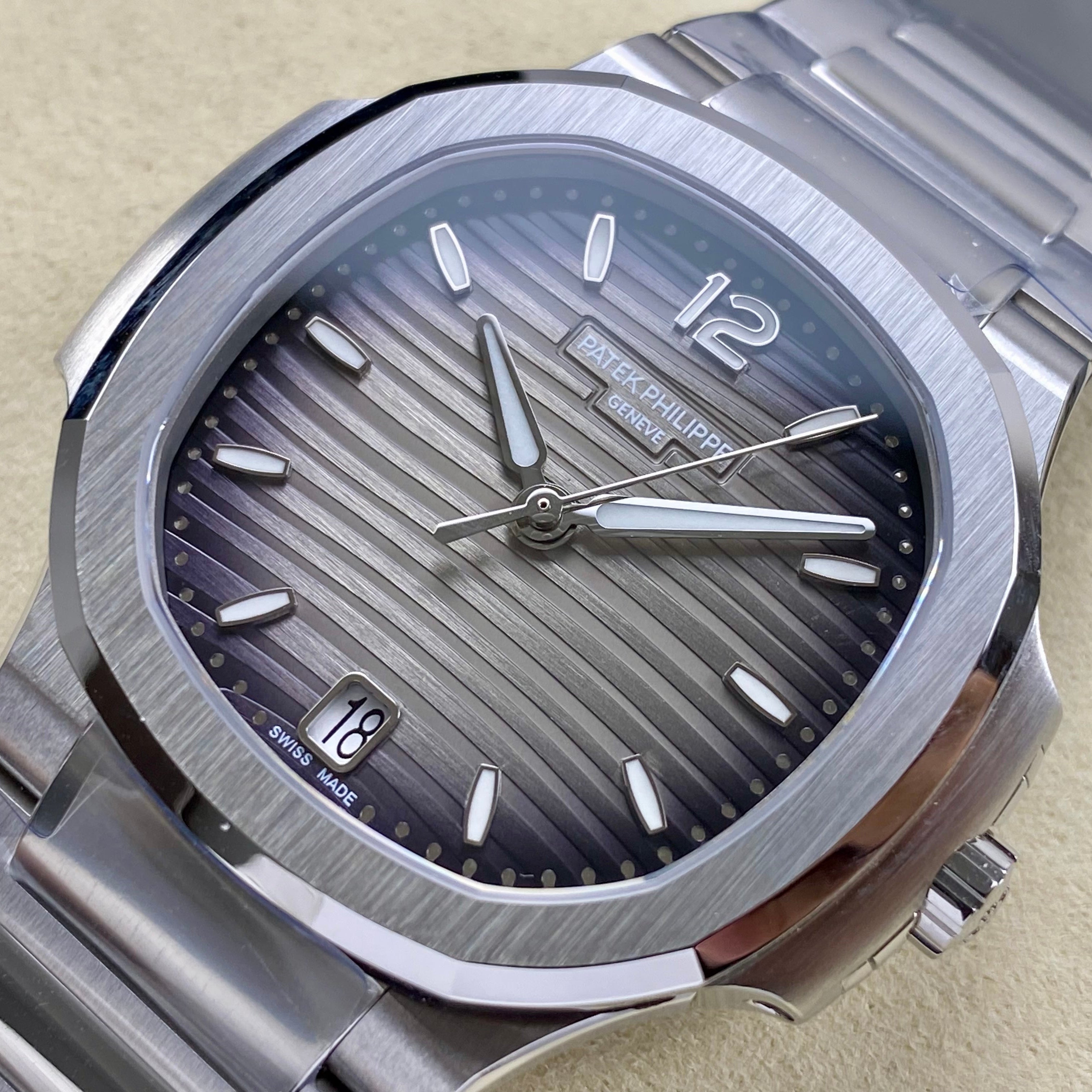 Patek Philippe Nautilus 35mm Black Gray Dial Sliver Case