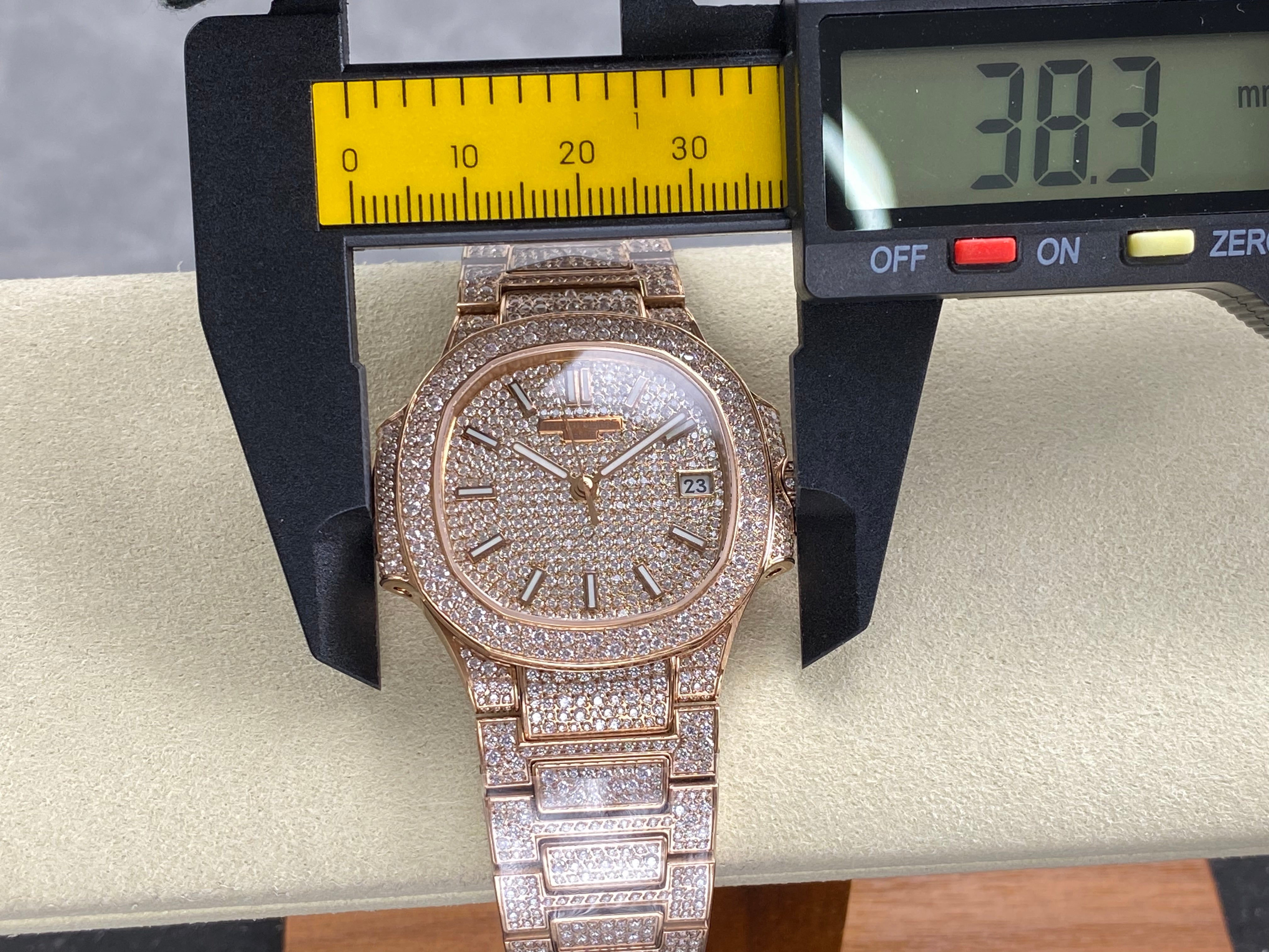 Patek Philippe Nautilus 35mm Diamond Dial Pink Gold Full Diamond
