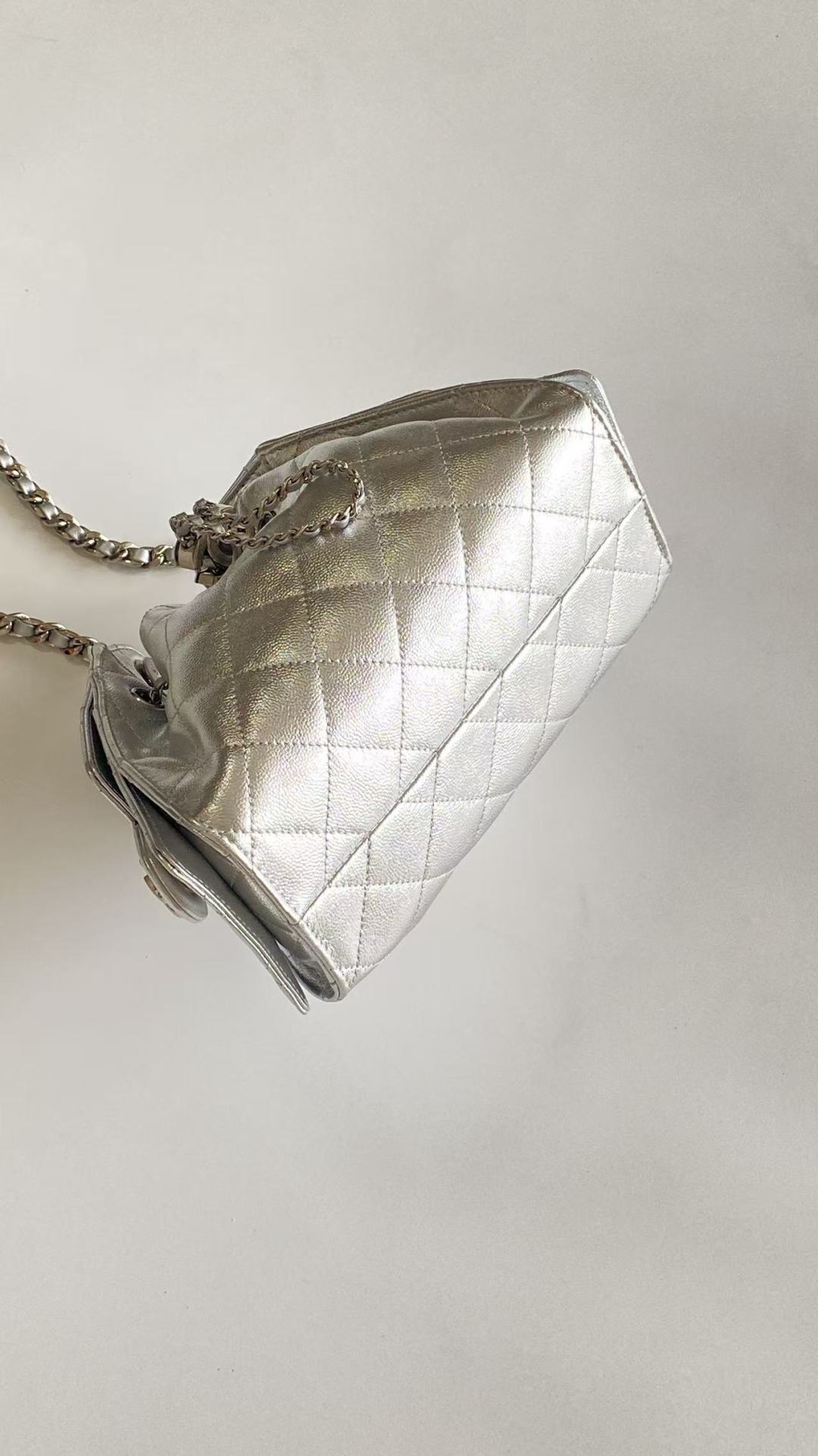 CC 2025 Hobo Bag Silver 22cm Metallic Grained Calfskin