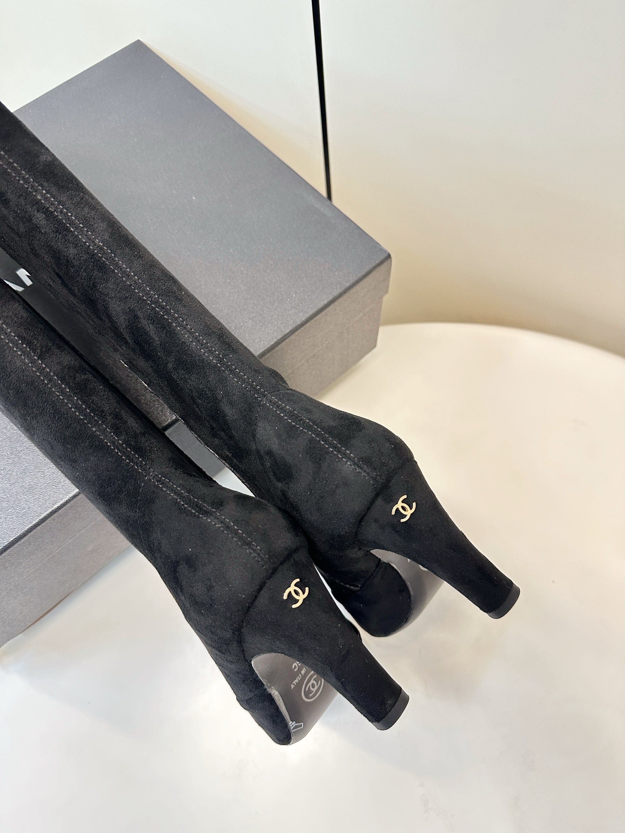 Chanel 2026 Stretch Boots 80mm Suede Cowhide 986293